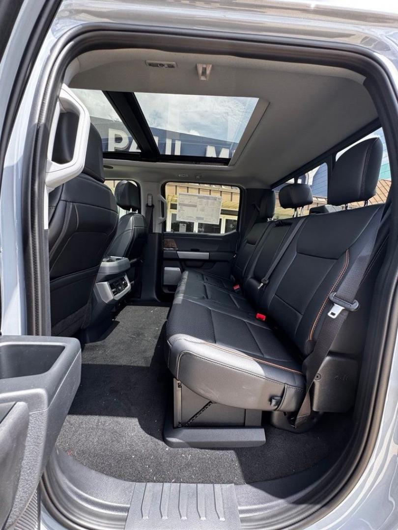 2026 Gray Metallic /Black Onyx Ford F-250SD Lariat (1FT8W2BM7TE) with an 6.7L High Output Power Stroke V8 Diesel engine, Automatic transmission, located at 1105 E Mulberry, Kaufman, TX, 75142, (972) 962-2151, 32.589550, -96.300926 - $5,707 off MSRP!<br><br>4WD.<br>Glacier Gray Metallic Tri-Coat 2026 Ford F-250SD 4D Crew Cab Lariat 4WD 10-Speed Automatic 6.7L High Output Power Stroke V8 Diesel Price includes: $1000 - Retail Customer Cash. Exp. 09/30/2026- Photo#24