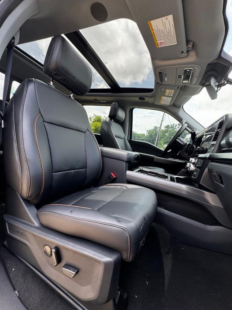 2026 Gray Metallic /Black Onyx Ford F-250SD Lariat (1FT8W2BM7TE) with an 6.7L High Output Power Stroke V8 Diesel engine, Automatic transmission, located at 1105 E Mulberry, Kaufman, TX, 75142, (972) 962-2151, 32.589550, -96.300926 - $5,707 off MSRP!<br><br>4WD.<br>Glacier Gray Metallic Tri-Coat 2026 Ford F-250SD 4D Crew Cab Lariat 4WD 10-Speed Automatic 6.7L High Output Power Stroke V8 Diesel Price includes: $1000 - Retail Customer Cash. Exp. 09/30/2026- Photo#28