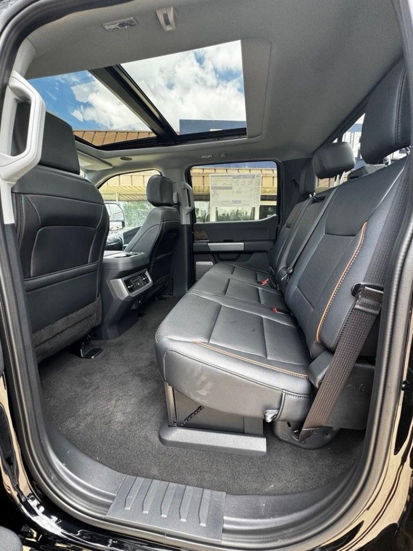 2026 Black Metallic /Black Onyx Ford F-250SD Lariat (1FT8W2BM5TE) with an 6.7L High Output Power Stroke V8 Diesel engine, Automatic transmission, located at 1105 E Mulberry, Kaufman, TX, 75142, (972) 962-2151, 32.589550, -96.300926 - $5,618 off MSRP!<br><br>4WD.<br>Agate Black Metallic 2026 Ford F-250SD 4D Crew Cab Lariat 4WD 10-Speed Automatic 6.7L High Output Power Stroke V8 Diesel Price includes: $1000 - Retail Customer Cash. Exp. 09/30/2026- Photo#28