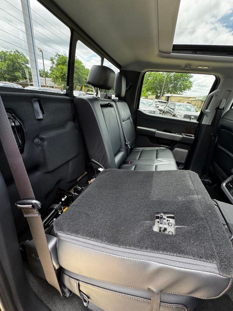2026 Black Metallic /Black Onyx Ford F-250SD Lariat (1FT8W2BM5TE) with an 6.7L High Output Power Stroke V8 Diesel engine, Automatic transmission, located at 1105 E Mulberry, Kaufman, TX, 75142, (972) 962-2151, 32.589550, -96.300926 - $5,618 off MSRP!<br><br>4WD.<br>Agate Black Metallic 2026 Ford F-250SD 4D Crew Cab Lariat 4WD 10-Speed Automatic 6.7L High Output Power Stroke V8 Diesel Price includes: $1000 - Retail Customer Cash. Exp. 09/30/2026- Photo#30