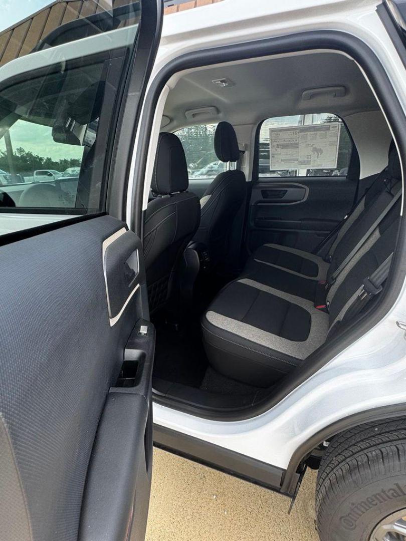 2026 Oxford White /Smoked Truffle Ford Bronco Sport Big Bend (3FMCR9BN5TR) with an 1.5L EcoBoost engine, Automatic transmission, located at 1105 E Mulberry, Kaufman, TX, 75142, (972) 962-2151, 32.589550, -96.300926 - Recent Arrival!<br><br><br>Oxford White 2026 Ford Bronco Sport 4D Sport Utility Big Bend 4WD 8-Speed Automatic 1.5L EcoBoost 25/30 City/Highway MPG<br><br>25/30 City/Highway MPG - Photo#21