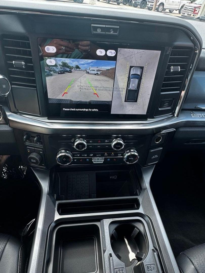 2026 Gray Metallic /Black Onyx Ford F-250SD Lariat (1FT8W2BT0TE) with an Power Stroke 6.7L V8 DI 32V OHV Turbodiesel engine, Automatic transmission, located at 1105 E Mulberry, Kaufman, TX, 75142, (972) 962-2151, 32.589550, -96.300926 - $4,881 off MSRP!<br><br>4WD.<br>Glacier Gray Metallic Tri-Coat 2026 Ford F-250SD 4D Crew Cab Lariat 4WD 10-Speed Automatic Power Stroke 6.7L V8 DI 32V OHV Turbodiesel Price includes: $1000 - Retail Customer Cash. Exp. 09/30/2026- Photo#15