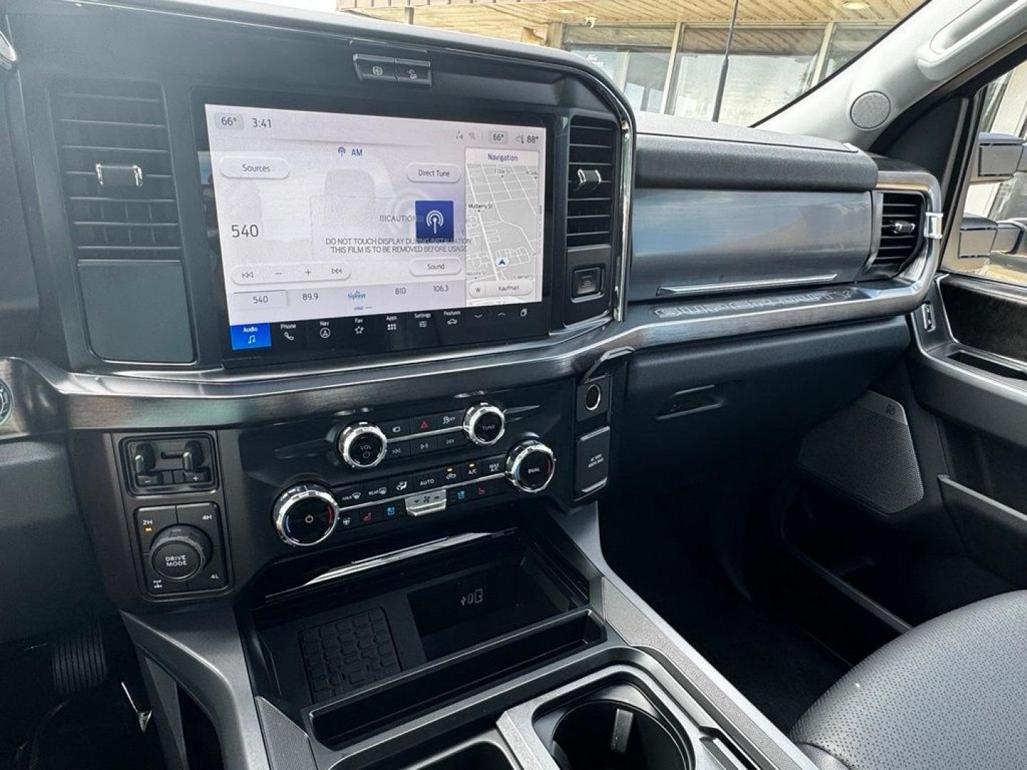 2026 Gray Metallic /Black Onyx Ford F-250SD Lariat (1FT8W2BT0TE) with an Power Stroke 6.7L V8 DI 32V OHV Turbodiesel engine, Automatic transmission, located at 1105 E Mulberry, Kaufman, TX, 75142, (972) 962-2151, 32.589550, -96.300926 - $4,881 off MSRP!<br><br>4WD.<br>Glacier Gray Metallic Tri-Coat 2026 Ford F-250SD 4D Crew Cab Lariat 4WD 10-Speed Automatic Power Stroke 6.7L V8 DI 32V OHV Turbodiesel Price includes: $1000 - Retail Customer Cash. Exp. 09/30/2026- Photo#18