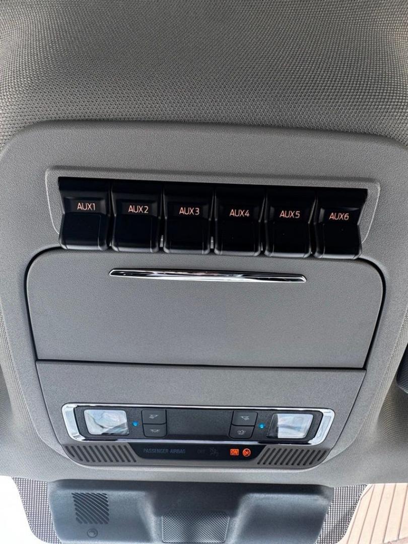 2026 Gray Metallic /Black Onyx Ford F-250SD Lariat (1FT8W2BT0TE) with an Power Stroke 6.7L V8 DI 32V OHV Turbodiesel engine, Automatic transmission, located at 1105 E Mulberry, Kaufman, TX, 75142, (972) 962-2151, 32.589550, -96.300926 - $4,881 off MSRP!<br><br>4WD.<br>Glacier Gray Metallic Tri-Coat 2026 Ford F-250SD 4D Crew Cab Lariat 4WD 10-Speed Automatic Power Stroke 6.7L V8 DI 32V OHV Turbodiesel Price includes: $1000 - Retail Customer Cash. Exp. 09/30/2026- Photo#19