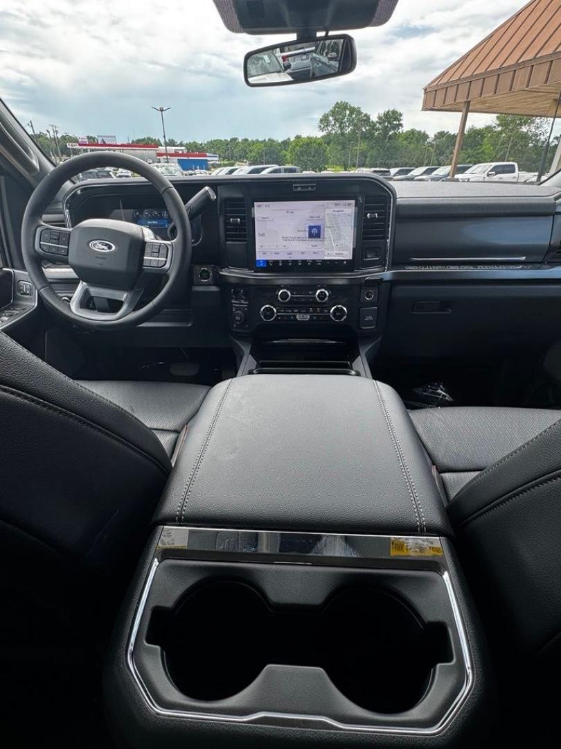2026 Gray Metallic /Black Onyx Ford F-250SD Lariat (1FT8W2BT0TE) with an Power Stroke 6.7L V8 DI 32V OHV Turbodiesel engine, Automatic transmission, located at 1105 E Mulberry, Kaufman, TX, 75142, (972) 962-2151, 32.589550, -96.300926 - $4,881 off MSRP!<br><br>4WD.<br>Glacier Gray Metallic Tri-Coat 2026 Ford F-250SD 4D Crew Cab Lariat 4WD 10-Speed Automatic Power Stroke 6.7L V8 DI 32V OHV Turbodiesel Price includes: $1000 - Retail Customer Cash. Exp. 09/30/2026- Photo#23