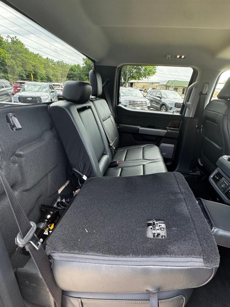 2026 Gray Metallic /Black Onyx Ford F-250SD Lariat (1FT8W2BT0TE) with an Power Stroke 6.7L V8 DI 32V OHV Turbodiesel engine, Automatic transmission, located at 1105 E Mulberry, Kaufman, TX, 75142, (972) 962-2151, 32.589550, -96.300926 - $4,881 off MSRP!<br><br>4WD.<br>Glacier Gray Metallic Tri-Coat 2026 Ford F-250SD 4D Crew Cab Lariat 4WD 10-Speed Automatic Power Stroke 6.7L V8 DI 32V OHV Turbodiesel Price includes: $1000 - Retail Customer Cash. Exp. 09/30/2026- Photo#26