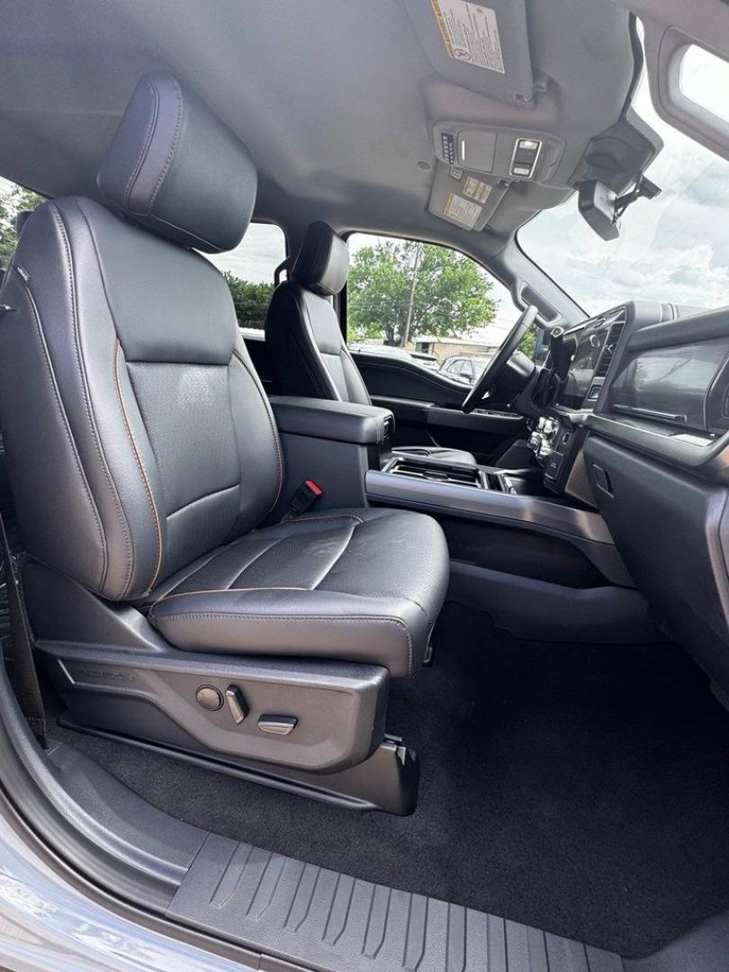2026 Gray Metallic /Black Onyx Ford F-250SD Lariat (1FT8W2BT0TE) with an Power Stroke 6.7L V8 DI 32V OHV Turbodiesel engine, Automatic transmission, located at 1105 E Mulberry, Kaufman, TX, 75142, (972) 962-2151, 32.589550, -96.300926 - $4,881 off MSRP!<br><br>4WD.<br>Glacier Gray Metallic Tri-Coat 2026 Ford F-250SD 4D Crew Cab Lariat 4WD 10-Speed Automatic Power Stroke 6.7L V8 DI 32V OHV Turbodiesel Price includes: $1000 - Retail Customer Cash. Exp. 09/30/2026- Photo#28