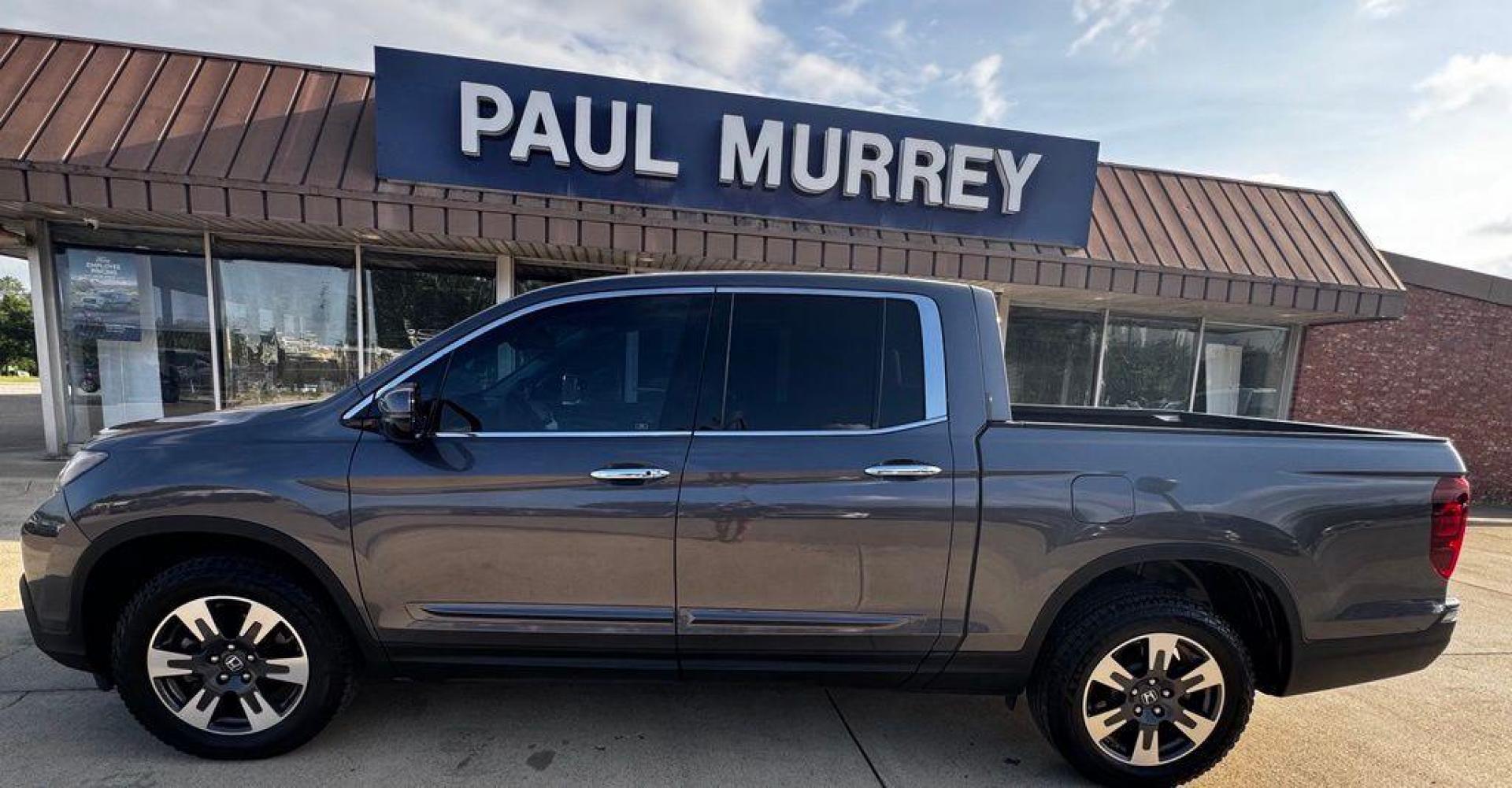 2019 Modern Steel Metallic Honda Ridgeline RTL-E (5FPYK3F72KB) with an 3.5L V6 SOHC i-VTEC 24V engine, Automatic transmission, located at 1105 E Mulberry, Kaufman, TX, 75142, (972) 962-2151, 32.589550, -96.300926 - Gray 2019 Honda Ridgeline 4D Crew Cab RTL-E AWD 6-Speed Automatic 3.5L V6 SOHC i-VTEC 24V Leather.<br><br><br>Recent Arrival! Odometer is 36426 miles below market average!<br><br><br>Please call Paul Murrey Ford Inc. In Kaufman Texas A Family Dealership Since 1952 Serving the Dallas Fort Worth and E - Photo#0