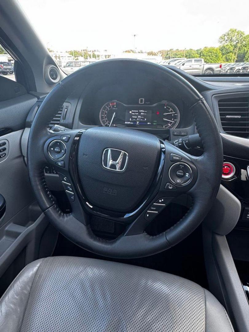 2019 Modern Steel Metallic Honda Ridgeline RTL-E (5FPYK3F72KB) with an 3.5L V6 SOHC i-VTEC 24V engine, Automatic transmission, located at 1105 E Mulberry, Kaufman, TX, 75142, (972) 962-2151, 32.589550, -96.300926 - Gray 2019 Honda Ridgeline 4D Crew Cab RTL-E AWD 6-Speed Automatic 3.5L V6 SOHC i-VTEC 24V Leather.<br><br><br>Recent Arrival! Odometer is 36426 miles below market average!<br><br><br>Please call Paul Murrey Ford Inc. In Kaufman Texas A Family Dealership Since 1952 Serving the Dallas Fort Worth and E - Photo#22