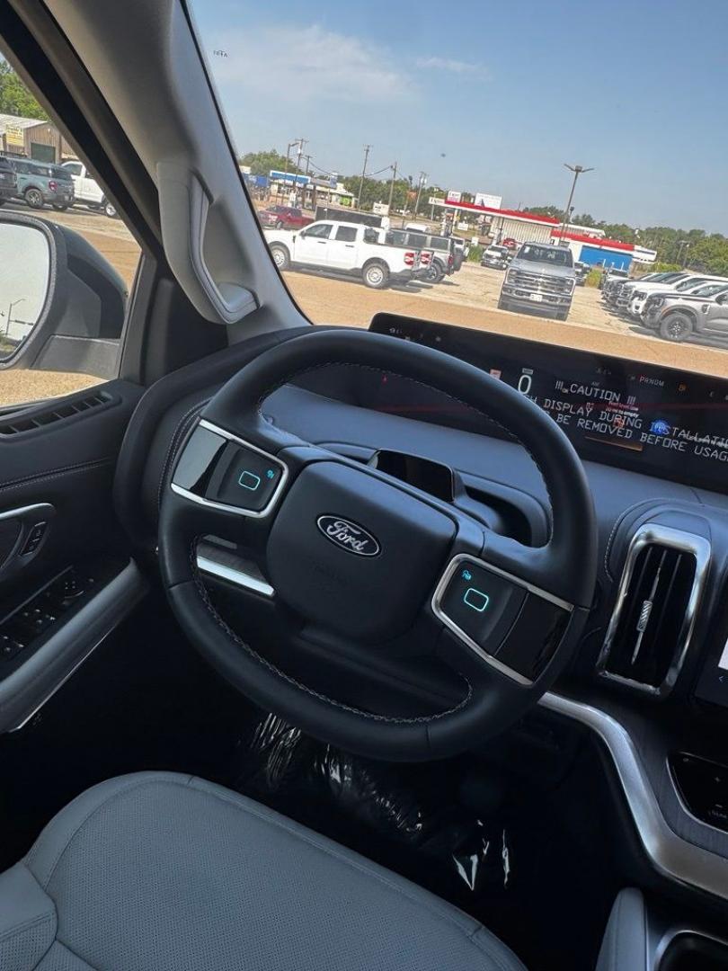 2026 White Metallic /Salt Crystal Gray Ford Expedition Max Platinum (1FMJK1MG2TE) with an 3.5L V6 EcoBoost High Output engine, Automatic transmission, located at 1105 E Mulberry, Kaufman, TX, 75142, (972) 962-2151, 32.589550, -96.300926 - Star White Metallic Tri-Coat 2026 Ford Expedition Max 4D Sport Utility Platinum 4WD 10-Speed Automatic 3.5L V6 EcoBoost High Output- Photo#30