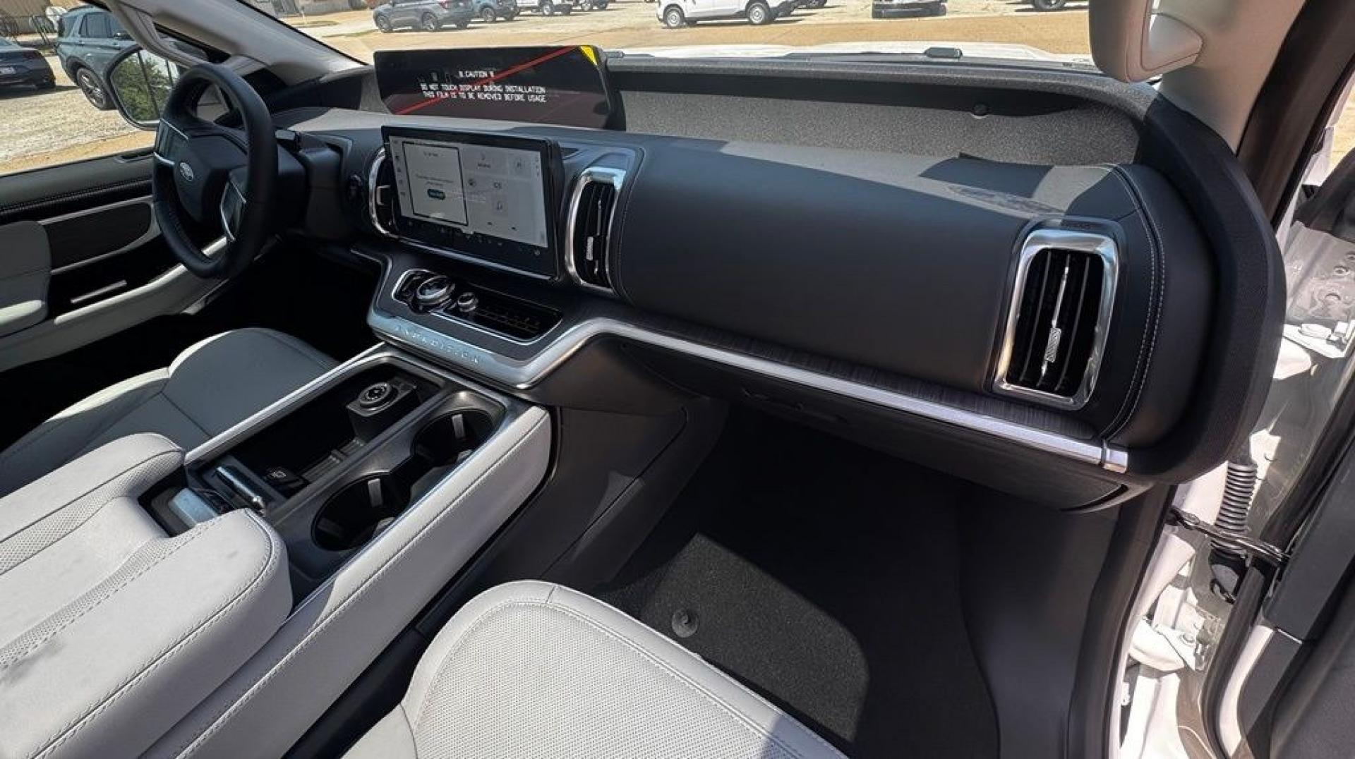 2026 White Metallic /Salt Crystal Gray Ford Expedition Max Platinum (1FMJK1MG2TE) with an 3.5L V6 EcoBoost High Output engine, Automatic transmission, located at 1105 E Mulberry, Kaufman, TX, 75142, (972) 962-2151, 32.589550, -96.300926 - Star White Metallic Tri-Coat 2026 Ford Expedition Max 4D Sport Utility Platinum 4WD 10-Speed Automatic 3.5L V6 EcoBoost High Output- Photo#36