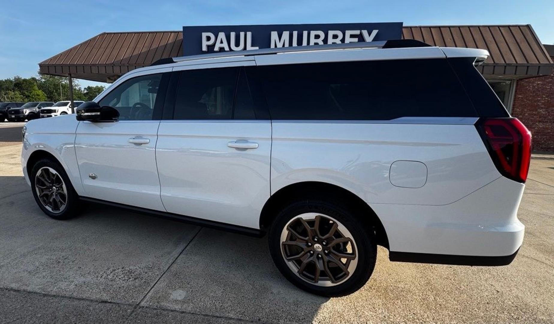 2027 White Metallic /Mesa Ford Expedition Max King Ranch (1FMJK1P89VE) with an 3.5L V6 engine, Automatic transmission, located at 1105 E Mulberry, Kaufman, TX, 75142, (972) 962-2151, 32.589550, -96.300926 - Star White Metallic Tri-Coat 2027 Ford Expedition Max 4D Sport Utility King Ranch 4WD 10-Speed Automatic 3.5L V6 15/22 City/Highway MPG- Photo#2