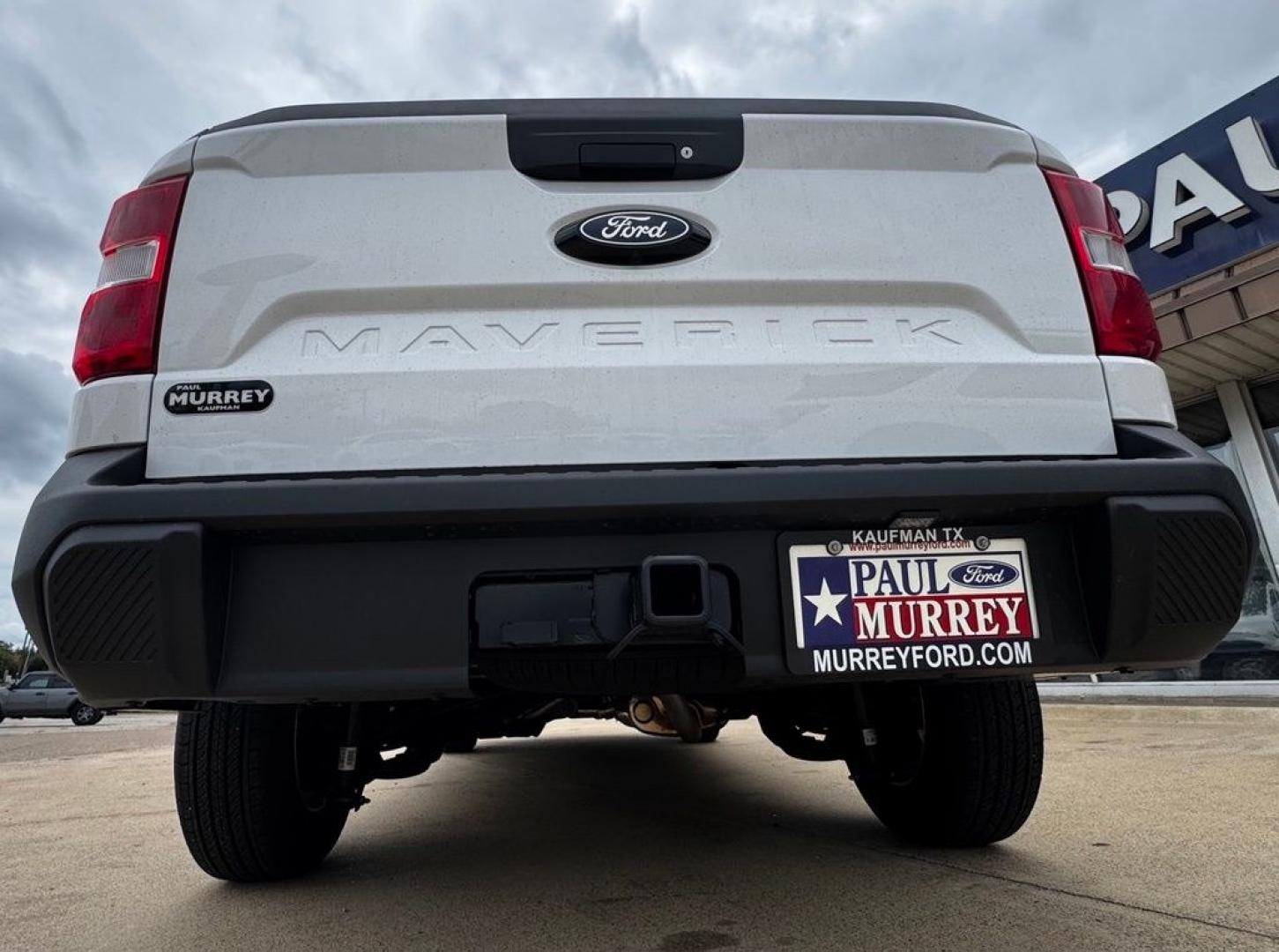 2026 Oxford White /Black Onyx/Dark Slate Ford Maverick XL (3FTTW8A33TR) with an 2.5L I-4 Hybrid engine, CVT transmission, located at 1105 E Mulberry, Kaufman, TX, 75142, (972) 962-2151, 32.589550, -96.300926 - 2.5L I-4 Hybrid.<br>Oxford White 2026 Ford Maverick 4D Crew Cab XL FWD CVT 2.5L I-4 Hybrid 42/35 City/Highway MPG<br><br>42/35 City/Highway MPG- Photo#5