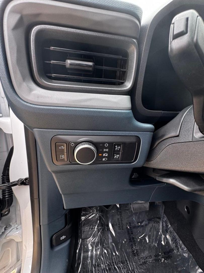 2026 Oxford White /Black Onyx/Dark Slate Ford Maverick XL (3FTTW8A33TR) with an 2.5L I-4 Hybrid engine, CVT transmission, located at 1105 E Mulberry, Kaufman, TX, 75142, (972) 962-2151, 32.589550, -96.300926 - 2.5L I-4 Hybrid.<br>Oxford White 2026 Ford Maverick 4D Crew Cab XL FWD CVT 2.5L I-4 Hybrid 42/35 City/Highway MPG<br><br>42/35 City/Highway MPG- Photo#12