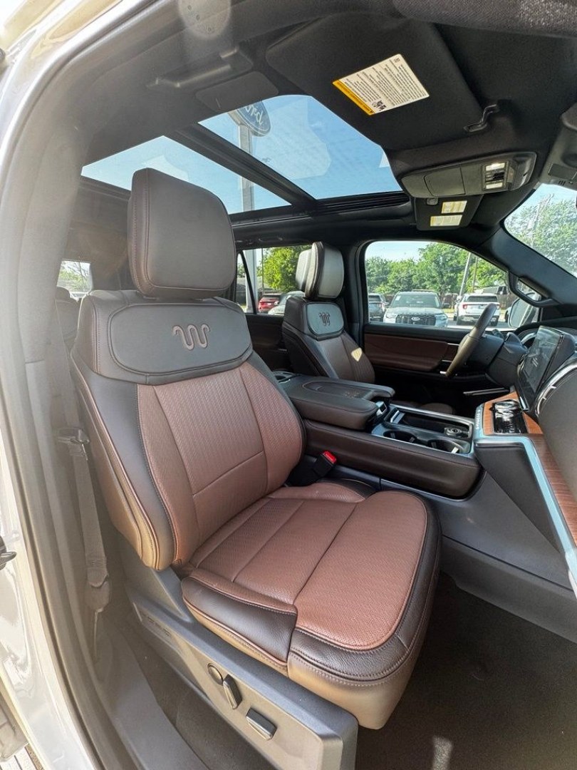 2027 White Metallic /Mesa Ford Expedition King Ranch (1FMJU1P88VE) with an EcoBoost 3.5L V6 GTDi DOHC 24V Twin Turbocharged engine, Automatic transmission, located at 1105 E Mulberry, Kaufman, TX, 75142, (972) 962-2151, 32.589550, -96.300926 - 4WD.<br>Star White Metallic Tri-Coat 2027 Ford Expedition 4D Sport Utility King Ranch 4WD 10-Speed Automatic EcoBoost 3.5L V6 GTDi DOHC 24V Twin Turbocharged 15/22 City/Highway MPG- Photo#35