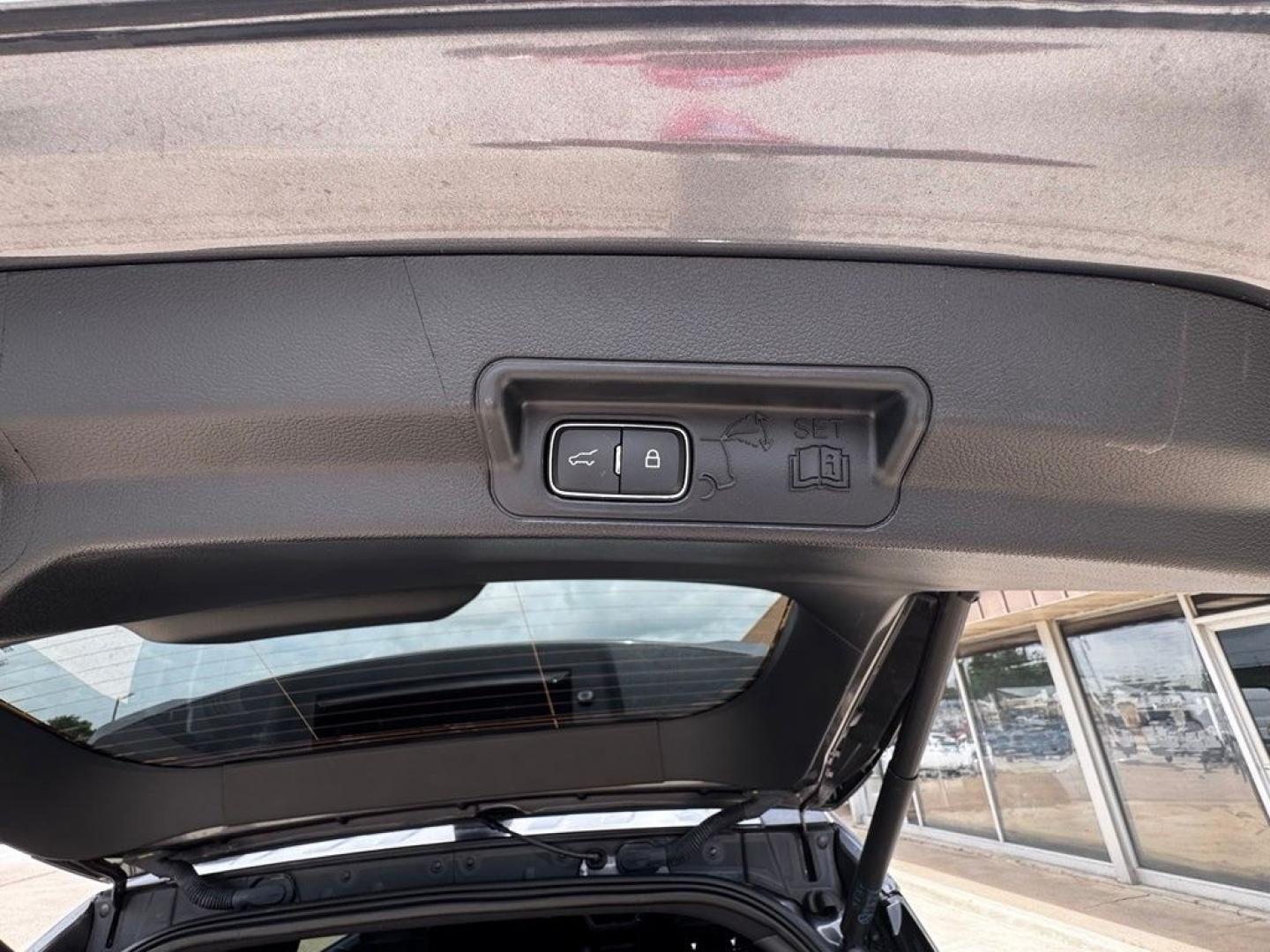 2025 Gray Metallic /Onyx Ford Explorer ST-Line (1FMUK8KH9SG) with an 2.3L EcoBoost I-4 engine, Automatic transmission, located at 1105 E Mulberry, Kaufman, TX, 75142, (972) 962-2151, 32.589550, -96.300926 - Gray Metallic 2025 Ford Explorer 4D Sport Utility ST-Line 4WD 10-Speed Automatic 2.3L EcoBoost I-4 4WD. Priced below KBB Fair Purchase Price!<br><br><br>Recent Arrival! Odometer is 15931 miles below market average! 20/27 City/Highway MPG<br><br><br>Please call Paul Murrey Ford Inc. In Kaufman Texas- Photo#7