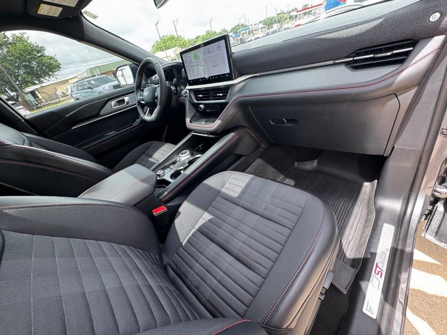 2025 Gray Metallic /Onyx Ford Explorer ST-Line (1FMUK8KH9SG) with an 2.3L EcoBoost I-4 engine, Automatic transmission, located at 1105 E Mulberry, Kaufman, TX, 75142, (972) 962-2151, 32.589550, -96.300926 - Gray Metallic 2025 Ford Explorer 4D Sport Utility ST-Line 4WD 10-Speed Automatic 2.3L EcoBoost I-4 4WD. Priced below KBB Fair Purchase Price!<br><br><br>Recent Arrival! Odometer is 15931 miles below market average! 20/27 City/Highway MPG<br><br><br>Please call Paul Murrey Ford Inc. In Kaufman Texas- Photo#30