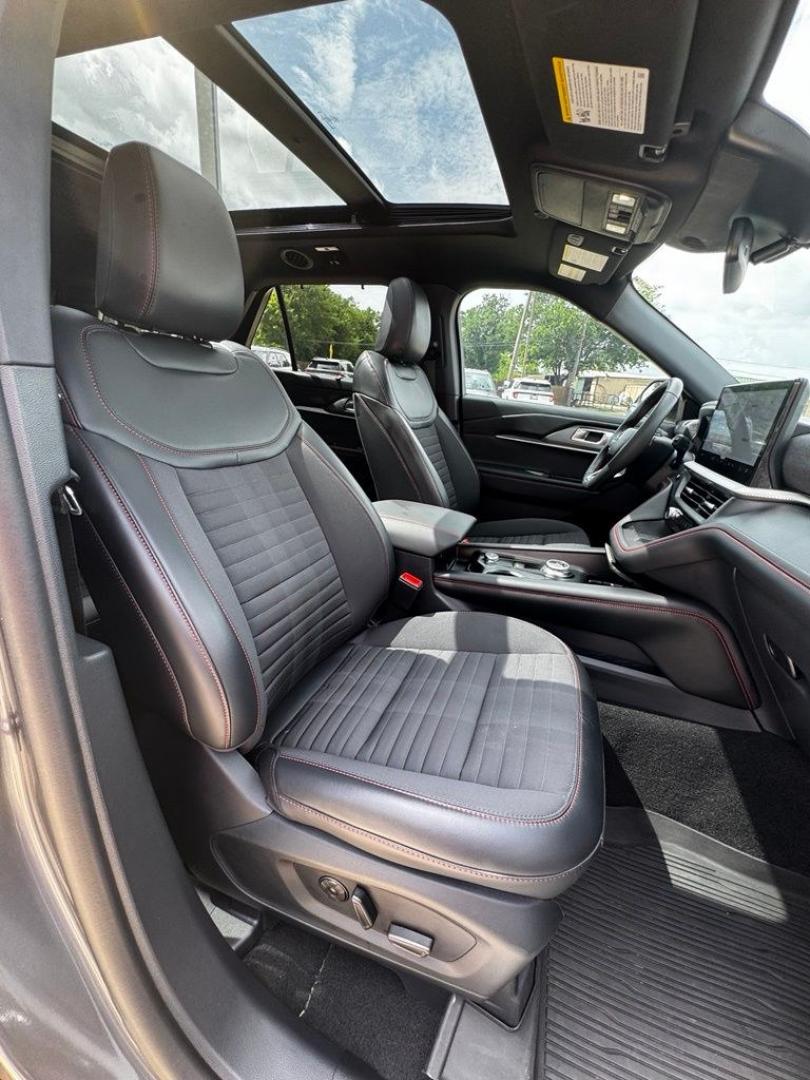2025 Gray Metallic /Onyx Ford Explorer ST-Line (1FMUK8KH9SG) with an 2.3L EcoBoost I-4 engine, Automatic transmission, located at 1105 E Mulberry, Kaufman, TX, 75142, (972) 962-2151, 32.589550, -96.300926 - Gray Metallic 2025 Ford Explorer 4D Sport Utility ST-Line 4WD 10-Speed Automatic 2.3L EcoBoost I-4 4WD. Priced below KBB Fair Purchase Price!<br><br><br>Recent Arrival! Odometer is 15931 miles below market average! 20/27 City/Highway MPG<br><br><br>Please call Paul Murrey Ford Inc. In Kaufman Texas- Photo#31