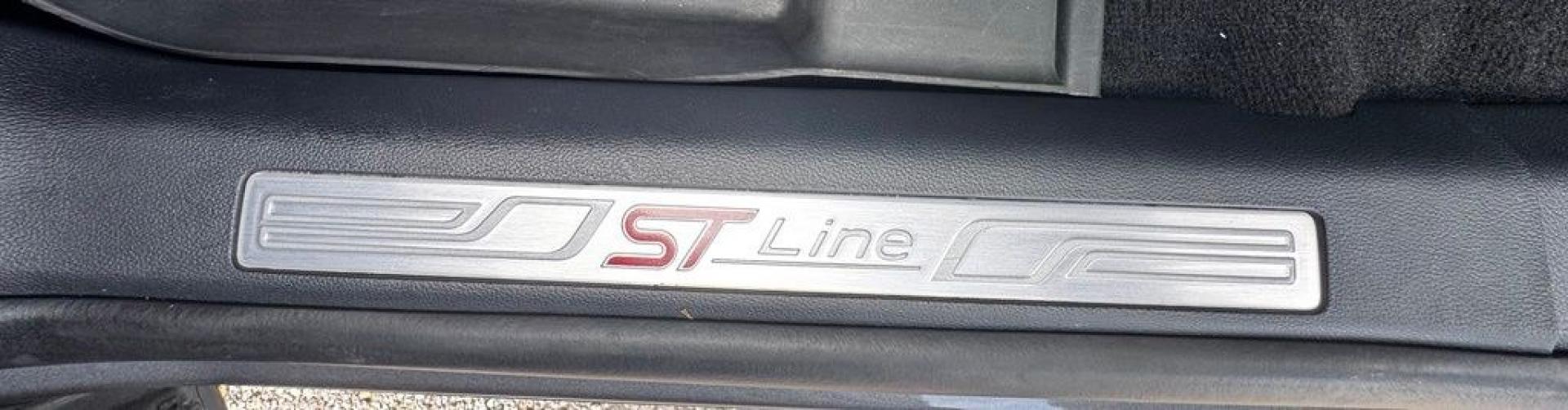 2025 Gray Metallic /Onyx Ford Explorer ST-Line (1FMUK8KH9SG) with an 2.3L EcoBoost I-4 engine, Automatic transmission, located at 1105 E Mulberry, Kaufman, TX, 75142, (972) 962-2151, 32.589550, -96.300926 - Gray Metallic 2025 Ford Explorer 4D Sport Utility ST-Line 4WD 10-Speed Automatic 2.3L EcoBoost I-4 4WD. Priced below KBB Fair Purchase Price!<br><br><br>Recent Arrival! Odometer is 15931 miles below market average! 20/27 City/Highway MPG<br><br><br>Please call Paul Murrey Ford Inc. In Kaufman Texas- Photo#34