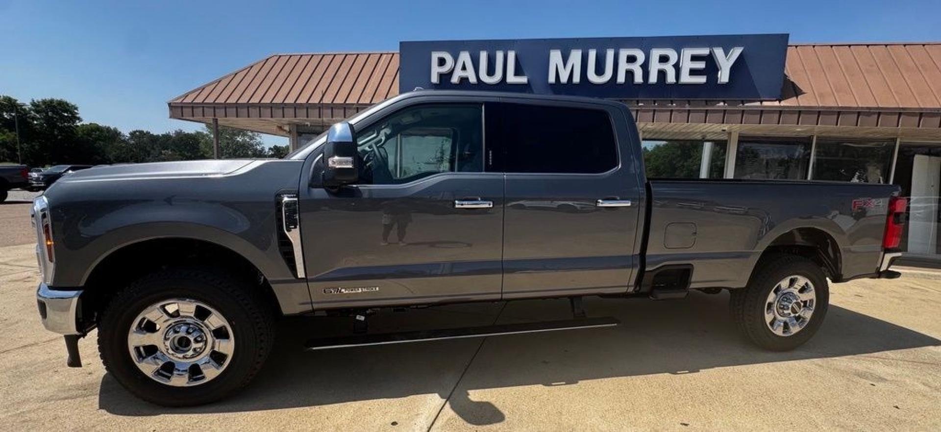 2026 Gray Metallic /Black Onyx Ford F-350SD Lariat (1FT8W3BT0TE) with an Power Stroke 6.7L V8 DI 32V OHV Turbodiesel engine, Automatic transmission, located at 1105 E Mulberry, Kaufman, TX, 75142, (972) 962-2151, 32.589550, -96.300926 - Recent Arrival! $1,000 off MSRP!<br><br>4WD.<br>Carbonized Gray Metallic 2026 Ford F-350SD 4D Crew Cab Lariat 4WD 10-Speed Automatic Power Stroke 6.7L V8 DI 32V OHV Turbodiesel Price includes: $1000 - Retail Customer Cash. Exp. 09/30/2026- Photo#1