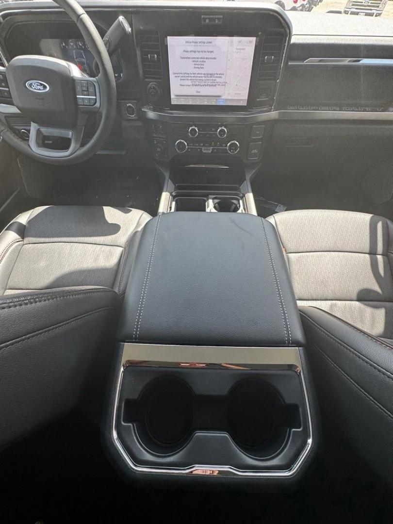 2026 Gray Metallic /Black Onyx Ford F-350SD Lariat (1FT8W3BT0TE) with an Power Stroke 6.7L V8 DI 32V OHV Turbodiesel engine, Automatic transmission, located at 1105 E Mulberry, Kaufman, TX, 75142, (972) 962-2151, 32.589550, -96.300926 - Recent Arrival! $1,000 off MSRP!<br><br>4WD.<br>Carbonized Gray Metallic 2026 Ford F-350SD 4D Crew Cab Lariat 4WD 10-Speed Automatic Power Stroke 6.7L V8 DI 32V OHV Turbodiesel Price includes: $1000 - Retail Customer Cash. Exp. 09/30/2026- Photo#25