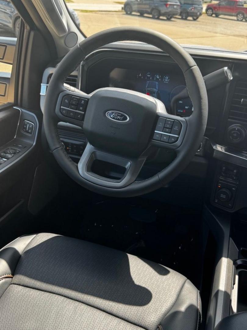 2026 Gray Metallic /Black Onyx Ford F-350SD Lariat (1FT8W3BT0TE) with an Power Stroke 6.7L V8 DI 32V OHV Turbodiesel engine, Automatic transmission, located at 1105 E Mulberry, Kaufman, TX, 75142, (972) 962-2151, 32.589550, -96.300926 - Recent Arrival! $1,000 off MSRP!<br><br>4WD.<br>Carbonized Gray Metallic 2026 Ford F-350SD 4D Crew Cab Lariat 4WD 10-Speed Automatic Power Stroke 6.7L V8 DI 32V OHV Turbodiesel Price includes: $1000 - Retail Customer Cash. Exp. 09/30/2026- Photo#26