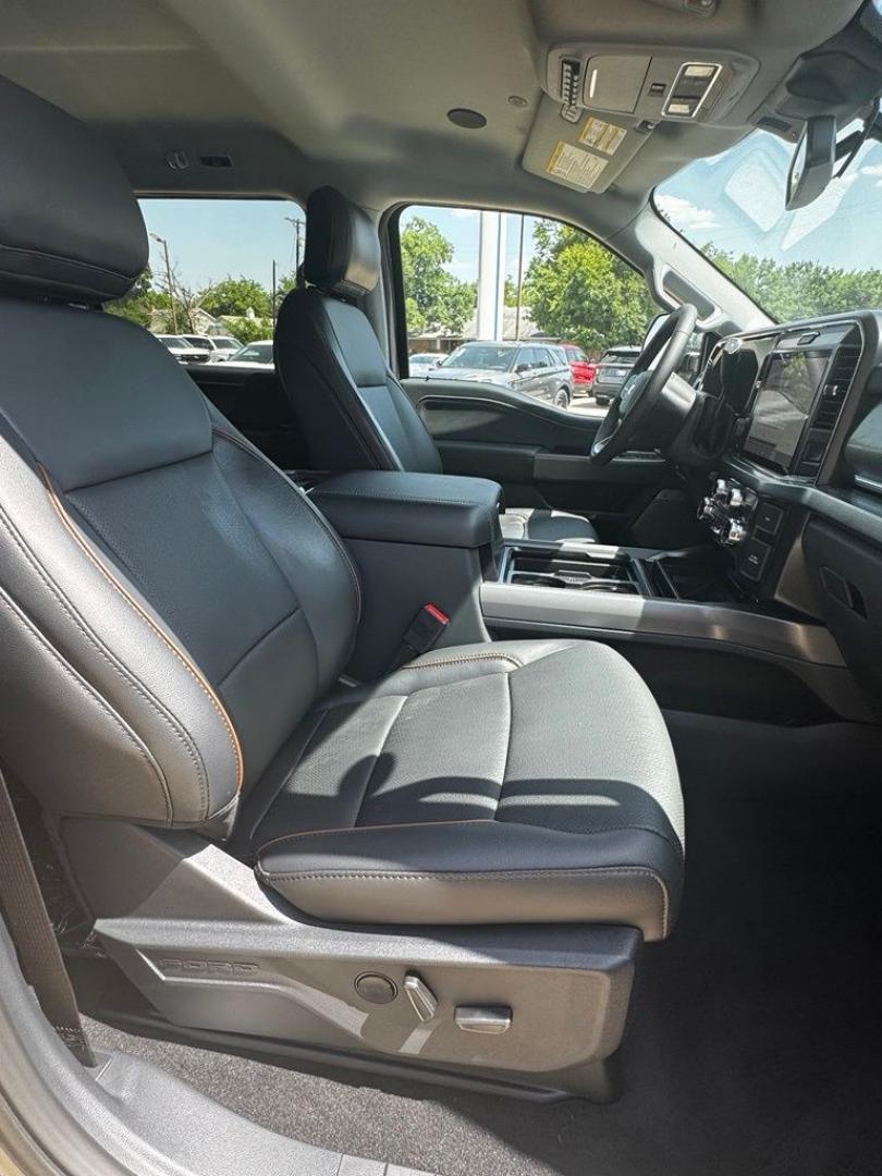 2026 Gray Metallic /Black Onyx Ford F-350SD Lariat (1FT8W3BT0TE) with an Power Stroke 6.7L V8 DI 32V OHV Turbodiesel engine, Automatic transmission, located at 1105 E Mulberry, Kaufman, TX, 75142, (972) 962-2151, 32.589550, -96.300926 - Recent Arrival! $1,000 off MSRP!<br><br>4WD.<br>Carbonized Gray Metallic 2026 Ford F-350SD 4D Crew Cab Lariat 4WD 10-Speed Automatic Power Stroke 6.7L V8 DI 32V OHV Turbodiesel Price includes: $1000 - Retail Customer Cash. Exp. 09/30/2026- Photo#30