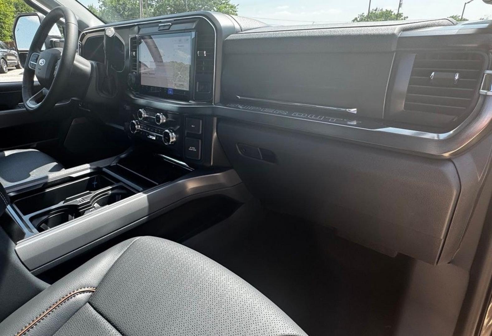 2026 Gray Metallic /Black Onyx Ford F-350SD Lariat (1FT8W3BT0TE) with an Power Stroke 6.7L V8 DI 32V OHV Turbodiesel engine, Automatic transmission, located at 1105 E Mulberry, Kaufman, TX, 75142, (972) 962-2151, 32.589550, -96.300926 - Recent Arrival! $1,000 off MSRP!<br><br>4WD.<br>Carbonized Gray Metallic 2026 Ford F-350SD 4D Crew Cab Lariat 4WD 10-Speed Automatic Power Stroke 6.7L V8 DI 32V OHV Turbodiesel Price includes: $1000 - Retail Customer Cash. Exp. 09/30/2026- Photo#31