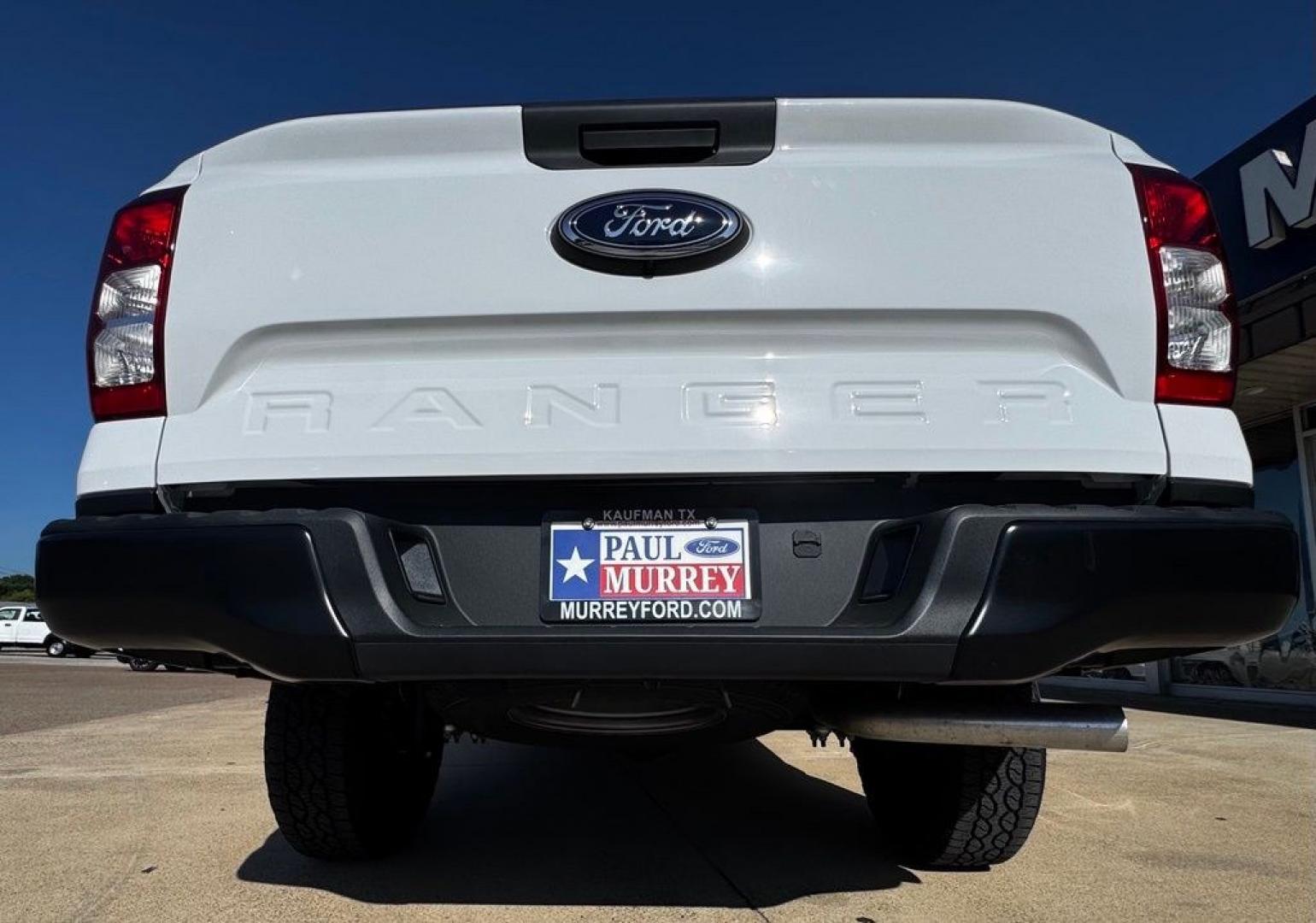 2026 Oxford White /Ebony Ford Ranger XL (1FTER4BH8TL) with an EcoBoost 2.3L I4 GTDi DOHC Turbocharged VCT engine, Automatic transmission, located at 1105 E Mulberry, Kaufman, TX, 75142, (972) 962-2151, 32.589550, -96.300926 - $2,000 off MSRP!<br><br><br>White / Oxford White 2026 Ford Ranger 4D Crew Cab XL RWD 10-Speed Automatic EcoBoost 2.3L I4 GTDi DOHC Turbocharged VCT 21/25 City/Highway MPG Price includes: $1000 - Retail Customer Cash. Exp. 09/30/2026 $1000 - SSE Down Payment Assistance. Exp. 08/31/2026- Photo#5
