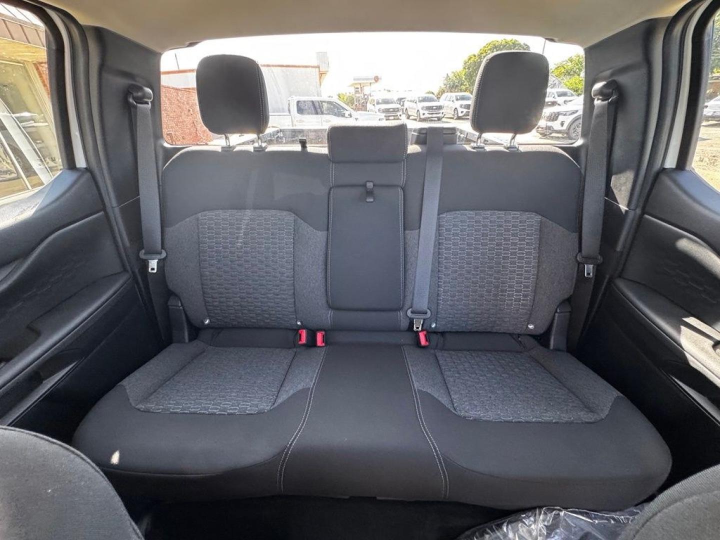 2026 Oxford White /Ebony Ford Ranger XL (1FTER4BH8TL) with an EcoBoost 2.3L I4 GTDi DOHC Turbocharged VCT engine, Automatic transmission, located at 1105 E Mulberry, Kaufman, TX, 75142, (972) 962-2151, 32.589550, -96.300926 - $2,000 off MSRP!<br><br><br>White / Oxford White 2026 Ford Ranger 4D Crew Cab XL RWD 10-Speed Automatic EcoBoost 2.3L I4 GTDi DOHC Turbocharged VCT 21/25 City/Highway MPG Price includes: $1000 - Retail Customer Cash. Exp. 09/30/2026 $1000 - SSE Down Payment Assistance. Exp. 08/31/2026- Photo#19