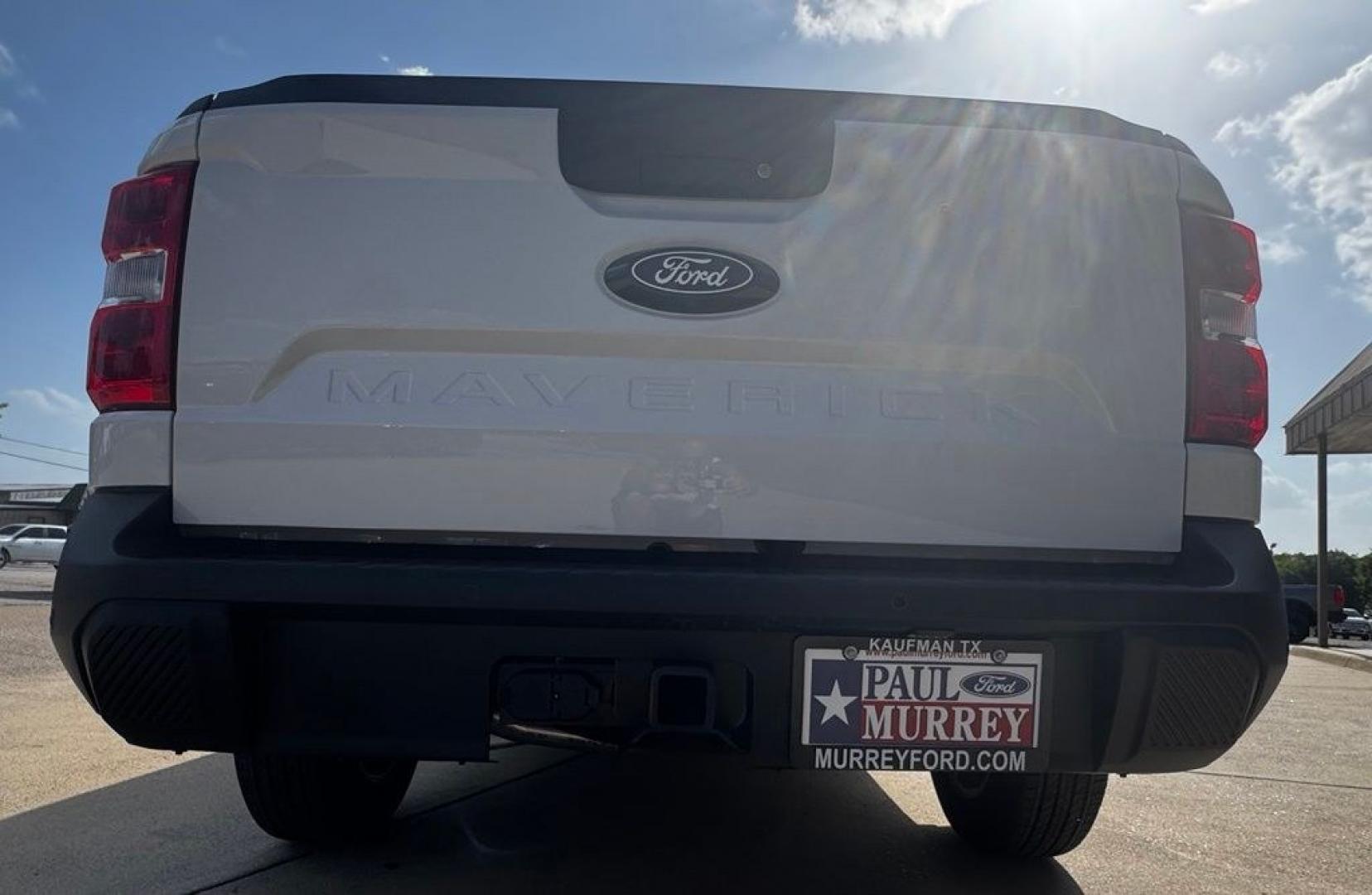 2026 Oxford White /Navy Pier/Aspen Gray Ford Maverick XLT (3FTTW8JA4TR) with an EcoBoost 2.0L I4 GTDi DOHC Turbocharged VCT engine, Automatic transmission, located at 1105 E Mulberry, Kaufman, TX, 75142, (972) 962-2151, 32.589550, -96.300926 - Recent Arrival! $1,000 off MSRP!<br><br><br>White / Oxford White 2026 Ford Maverick 4D Crew Cab XLT AWD 8-Speed Automatic EcoBoost 2.0L I4 GTDi DOHC Turbocharged VCT 22/30 City/Highway MPG<br><br>22/30 City/Highway MPG Price includes: $1000 - Retail Customer Cash. Exp. 09/30/2026- Photo#6