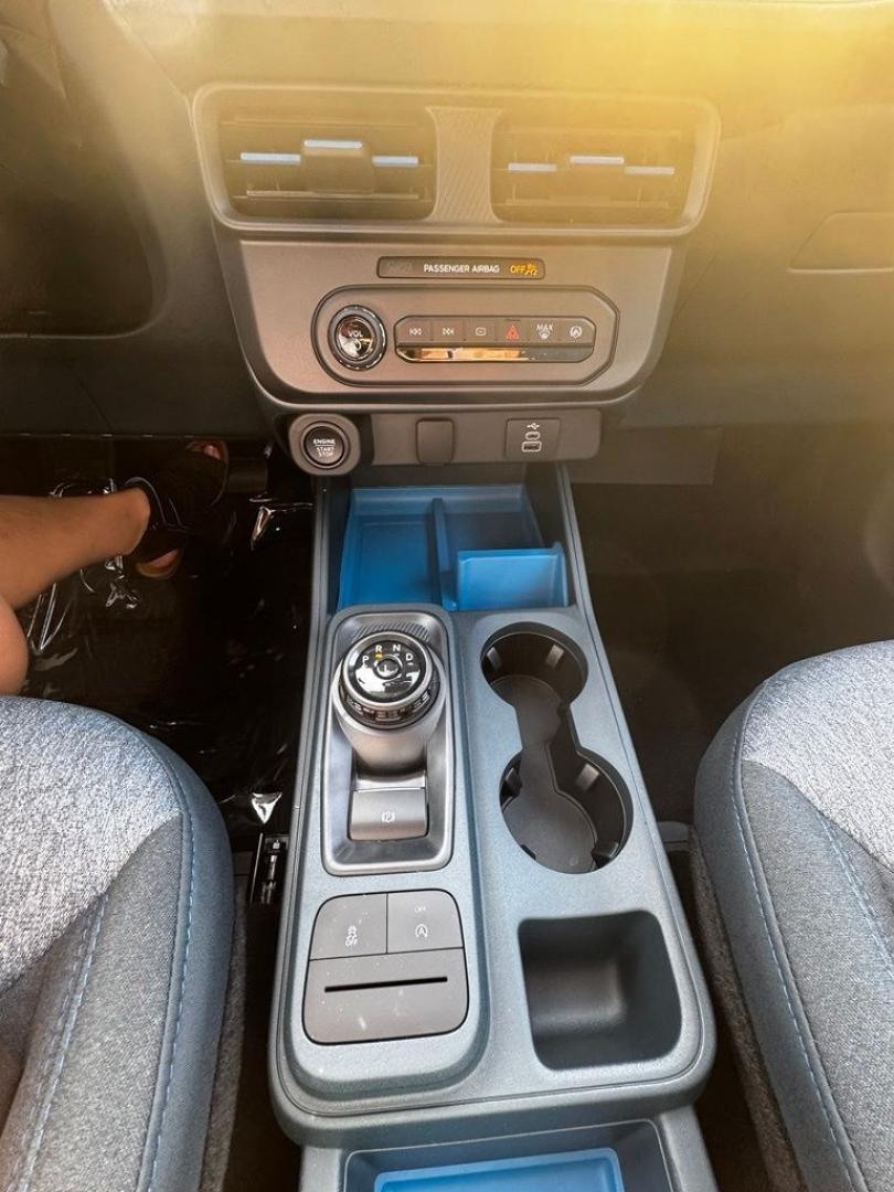 2026 Oxford White /Navy Pier/Aspen Gray Ford Maverick XLT (3FTTW8JA4TR) with an EcoBoost 2.0L I4 GTDi DOHC Turbocharged VCT engine, Automatic transmission, located at 1105 E Mulberry, Kaufman, TX, 75142, (972) 962-2151, 32.589550, -96.300926 - Recent Arrival! $1,000 off MSRP!<br><br><br>White / Oxford White 2026 Ford Maverick 4D Crew Cab XLT AWD 8-Speed Automatic EcoBoost 2.0L I4 GTDi DOHC Turbocharged VCT 22/30 City/Highway MPG<br><br>22/30 City/Highway MPG Price includes: $1000 - Retail Customer Cash. Exp. 09/30/2026- Photo#16