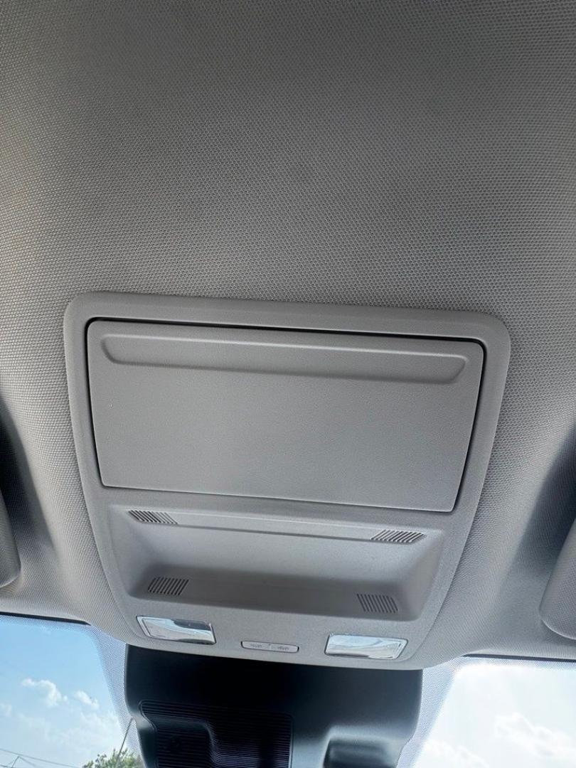 2026 Oxford White /Navy Pier/Aspen Gray Ford Maverick XLT (3FTTW8JA4TR) with an EcoBoost 2.0L I4 GTDi DOHC Turbocharged VCT engine, Automatic transmission, located at 1105 E Mulberry, Kaufman, TX, 75142, (972) 962-2151, 32.589550, -96.300926 - Recent Arrival! $1,000 off MSRP!<br><br><br>White / Oxford White 2026 Ford Maverick 4D Crew Cab XLT AWD 8-Speed Automatic EcoBoost 2.0L I4 GTDi DOHC Turbocharged VCT 22/30 City/Highway MPG<br><br>22/30 City/Highway MPG Price includes: $1000 - Retail Customer Cash. Exp. 09/30/2026- Photo#19