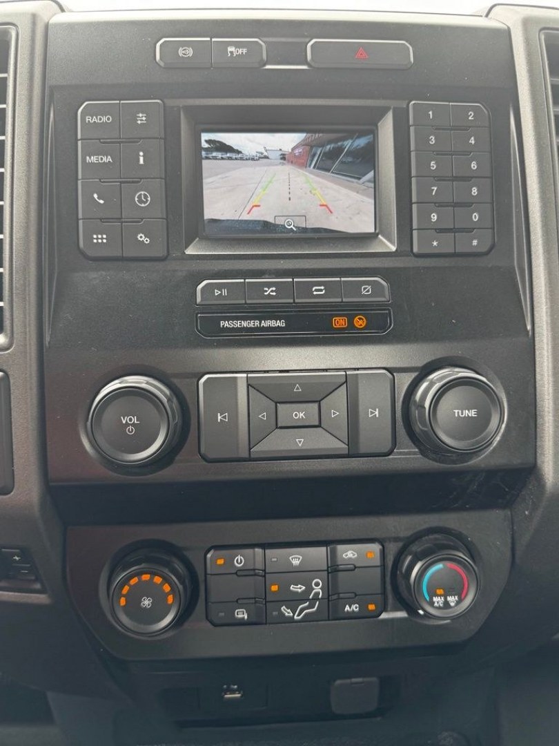 2022 Oxford White /Medium Earth Gray Ford F-250SD XL (1FDBF2BT6NE) with an Power Stroke 6.7L V8 DI 32V OHV Turbodiesel engine, Automatic transmission, located at 1105 E Mulberry, Kaufman, TX, 75142, (972) 962-2151, 32.589550, -96.300926- Photo#16