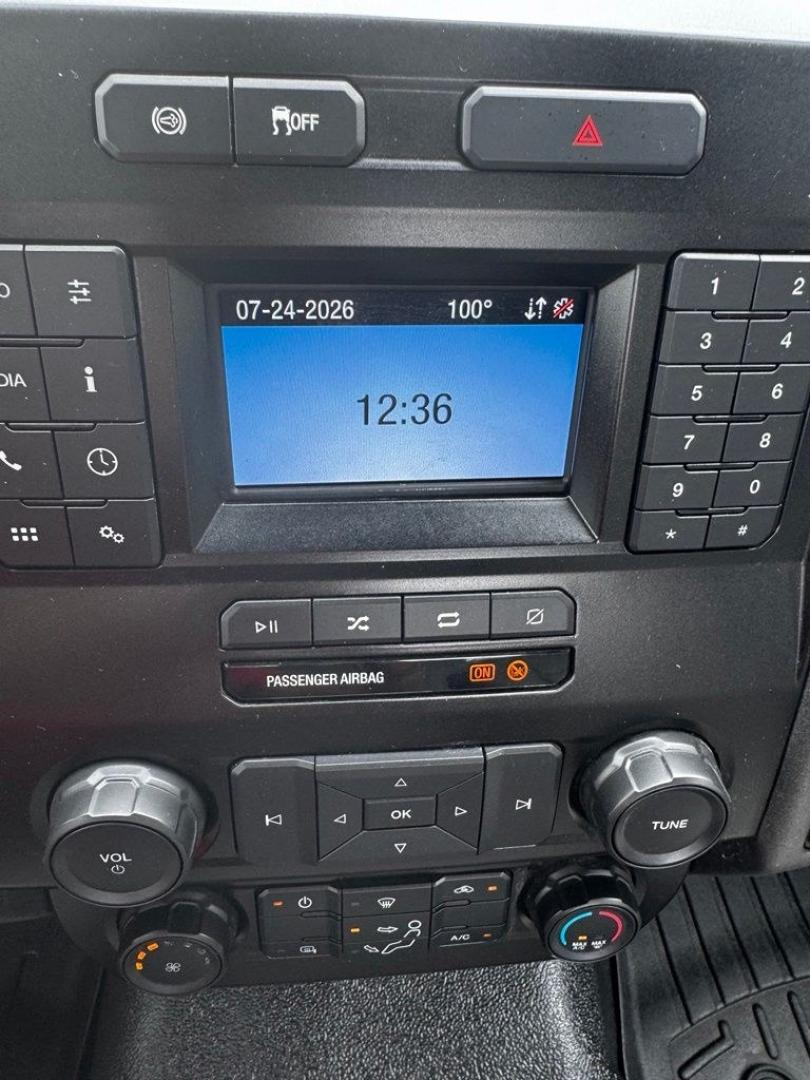 2022 Oxford White /Medium Earth Gray Ford F-250SD XL (1FDBF2BT6NE) with an Power Stroke 6.7L V8 DI 32V OHV Turbodiesel engine, Automatic transmission, located at 1105 E Mulberry, Kaufman, TX, 75142, (972) 962-2151, 32.589550, -96.300926- Photo#27