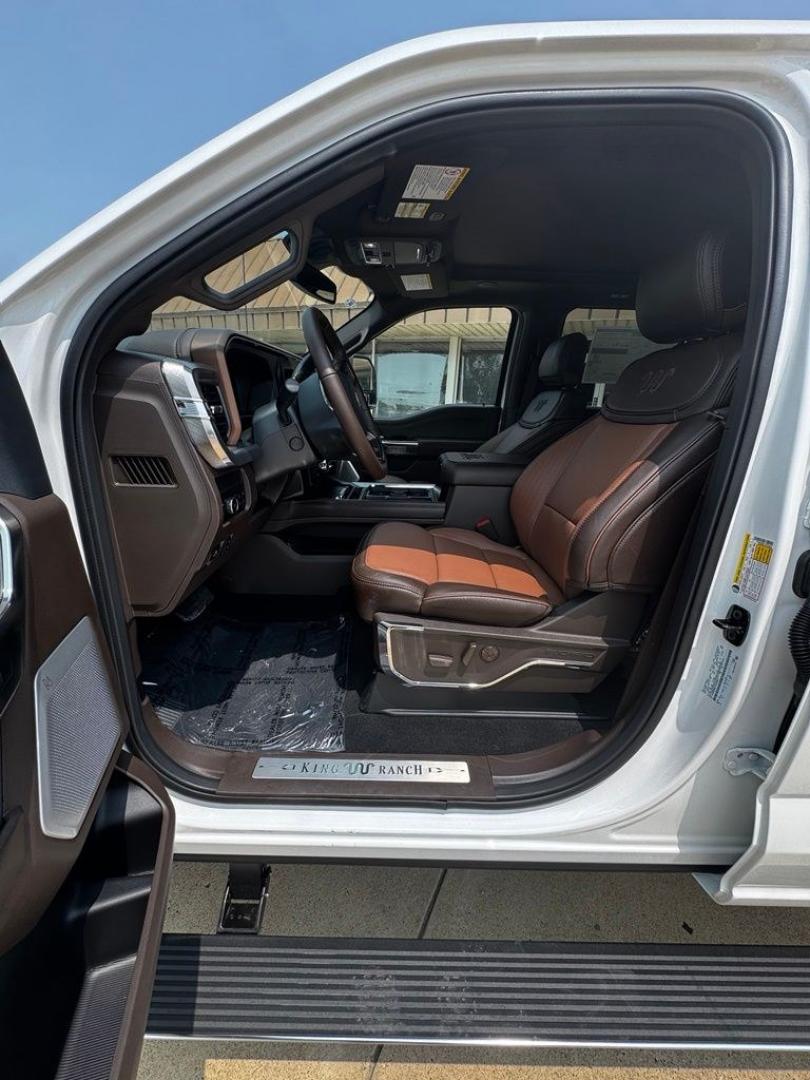 2026 White Metallic /Java Ford F-350SD King Ranch (1FT8W3BM1TE) with an 6.7L High Output Power Stroke V8 Diesel engine, Automatic transmission, located at 1105 E Mulberry, Kaufman, TX, 75142, (972) 962-2151, 32.589550, -96.300926 - Recent Arrival!<br><br>4WD.<br>Star White Metallic Tri-Coat 2026 Ford F-350SD 4D Crew Cab King Ranch 4WD 10-Speed Automatic 6.7L High Output Power Stroke V8 Diesel- Photo#15