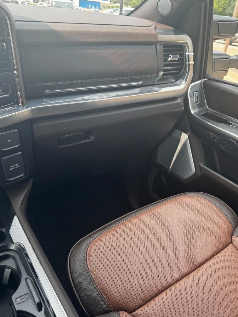 2026 White Metallic /Java Ford F-350SD King Ranch (1FT8W3BM1TE) with an 6.7L High Output Power Stroke V8 Diesel engine, Automatic transmission, located at 1105 E Mulberry, Kaufman, TX, 75142, (972) 962-2151, 32.589550, -96.300926 - Recent Arrival!<br><br>4WD.<br>Star White Metallic Tri-Coat 2026 Ford F-350SD 4D Crew Cab King Ranch 4WD 10-Speed Automatic 6.7L High Output Power Stroke V8 Diesel- Photo#24