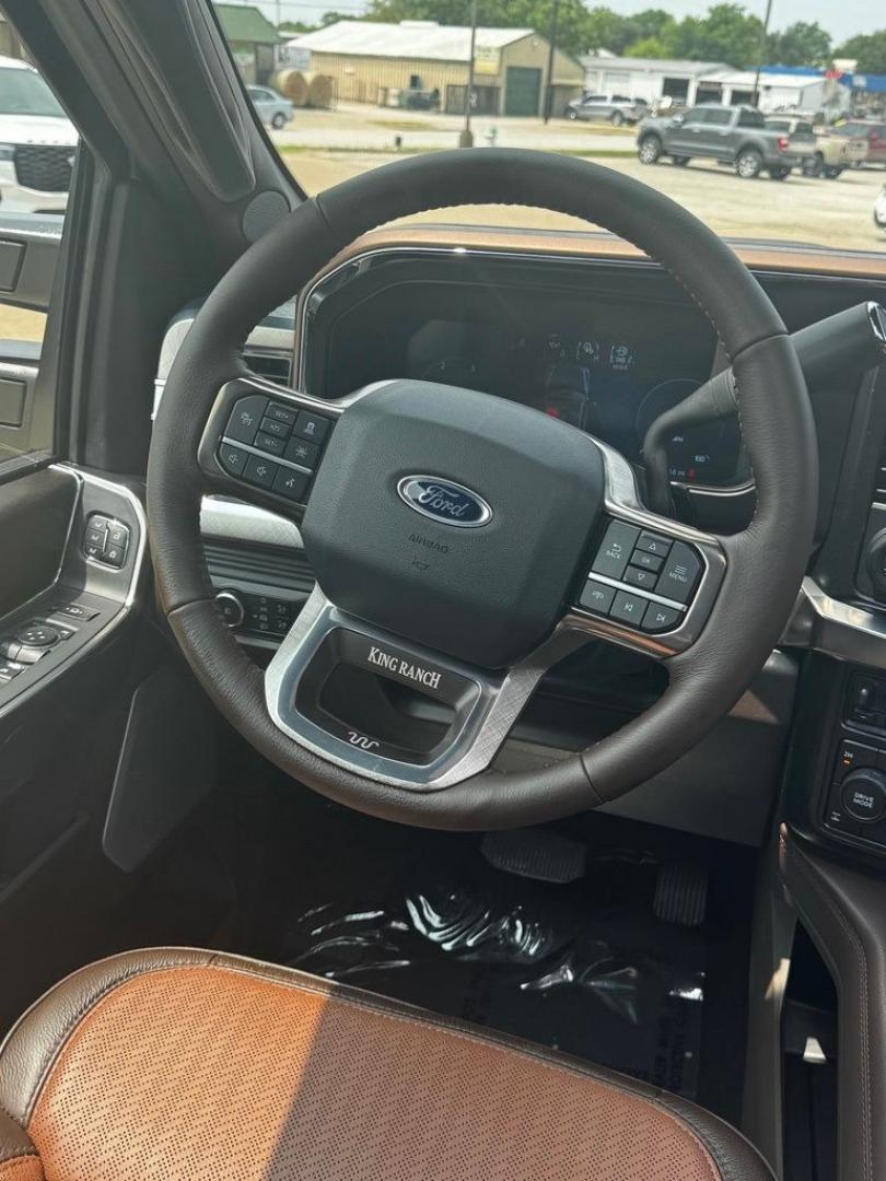 2026 White Metallic /Java Ford F-350SD King Ranch (1FT8W3BM1TE) with an 6.7L High Output Power Stroke V8 Diesel engine, Automatic transmission, located at 1105 E Mulberry, Kaufman, TX, 75142, (972) 962-2151, 32.589550, -96.300926 - Recent Arrival!<br><br>4WD.<br>Star White Metallic Tri-Coat 2026 Ford F-350SD 4D Crew Cab King Ranch 4WD 10-Speed Automatic 6.7L High Output Power Stroke V8 Diesel- Photo#30