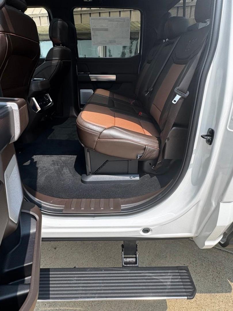 2026 White Metallic /Java Ford F-350SD King Ranch (1FT8W3BM1TE) with an 6.7L High Output Power Stroke V8 Diesel engine, Automatic transmission, located at 1105 E Mulberry, Kaufman, TX, 75142, (972) 962-2151, 32.589550, -96.300926 - Recent Arrival!<br><br>4WD.<br>Star White Metallic Tri-Coat 2026 Ford F-350SD 4D Crew Cab King Ranch 4WD 10-Speed Automatic 6.7L High Output Power Stroke V8 Diesel- Photo#31