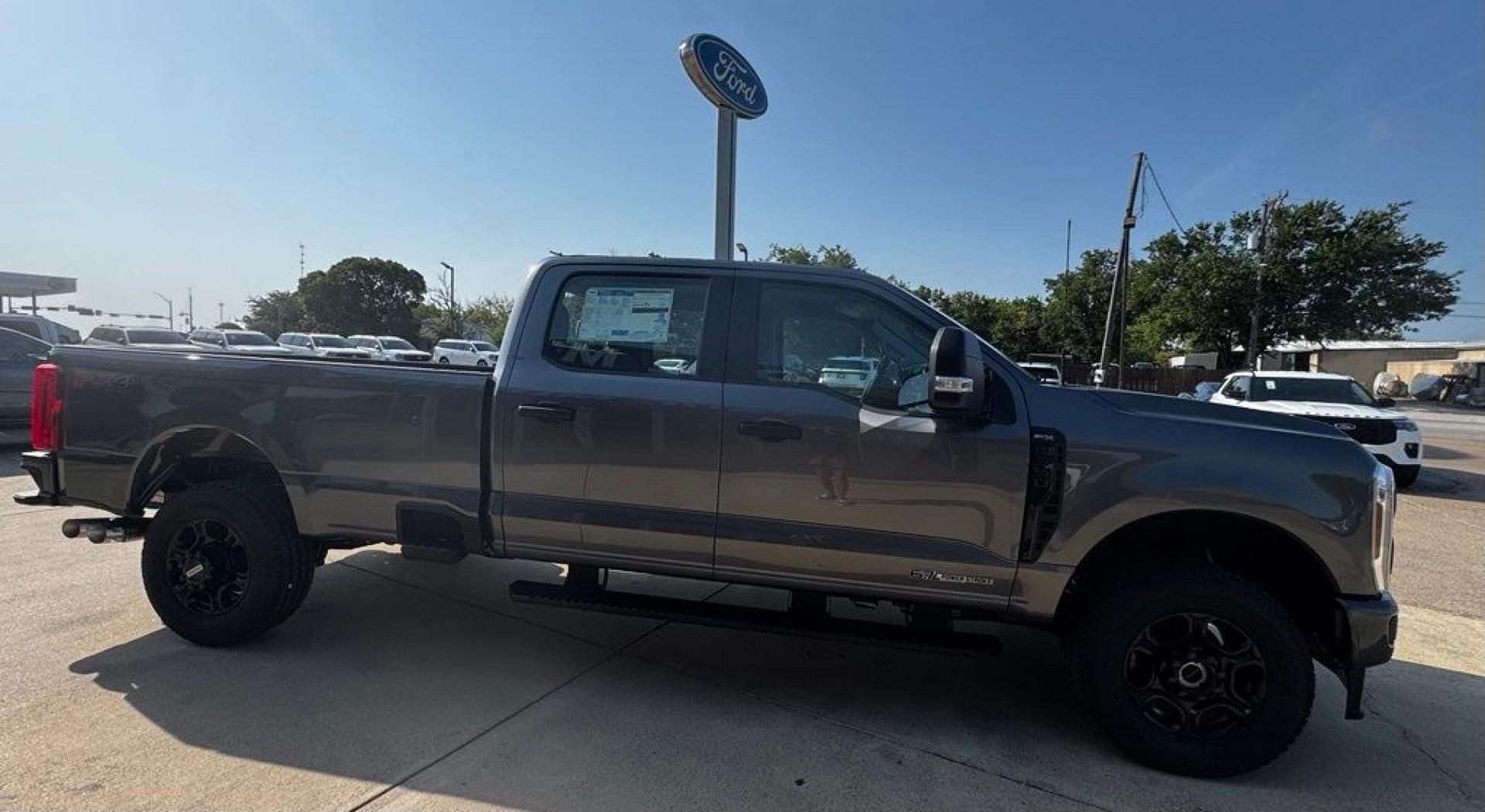 2026 Gray Metallic /Medium Dark Slate Ford F-350SD XL (1FT8W3BT3TE) with an Power Stroke 6.7L V8 DI 32V OHV Turbodiesel engine, Automatic transmission, located at 1105 E Mulberry, Kaufman, TX, 75142, (972) 962-2151, 32.589550, -96.300926 - Recent Arrival! $2,500 off MSRP!<br><br>4WD.<br>Carbonized Gray Metallic 2026 Ford F-350SD 4D Crew Cab XL 4WD 10-Speed Automatic Power Stroke 6.7L V8 DI 32V OHV Turbodiesel Price includes: $1000 - Retail Customer Cash. Exp. 09/30/2026 $1500 - Retail Customer Cash. Exp. 09/30/2026- Photo#10