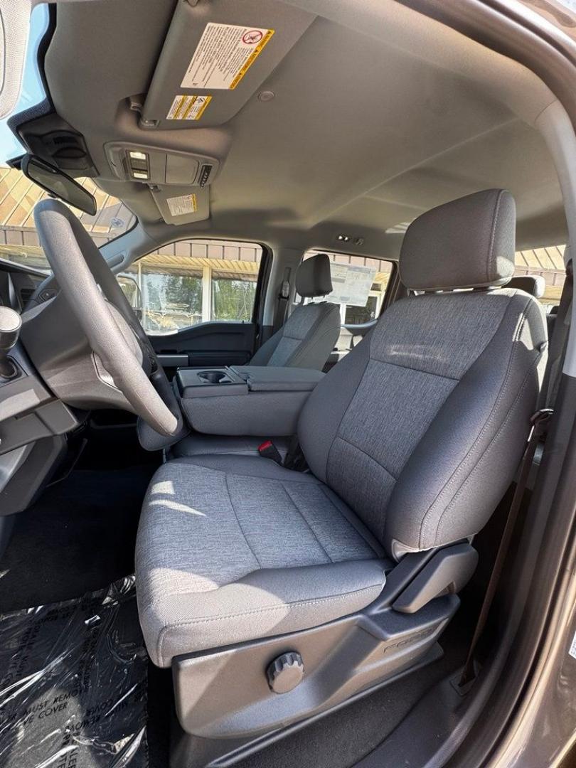 2026 Gray Metallic /Medium Dark Slate Ford F-350SD XL (1FT8W3BT3TE) with an Power Stroke 6.7L V8 DI 32V OHV Turbodiesel engine, Automatic transmission, located at 1105 E Mulberry, Kaufman, TX, 75142, (972) 962-2151, 32.589550, -96.300926 - Recent Arrival! $2,500 off MSRP!<br><br>4WD.<br>Carbonized Gray Metallic 2026 Ford F-350SD 4D Crew Cab XL 4WD 10-Speed Automatic Power Stroke 6.7L V8 DI 32V OHV Turbodiesel Price includes: $1000 - Retail Customer Cash. Exp. 09/30/2026 $1500 - Retail Customer Cash. Exp. 09/30/2026- Photo#14