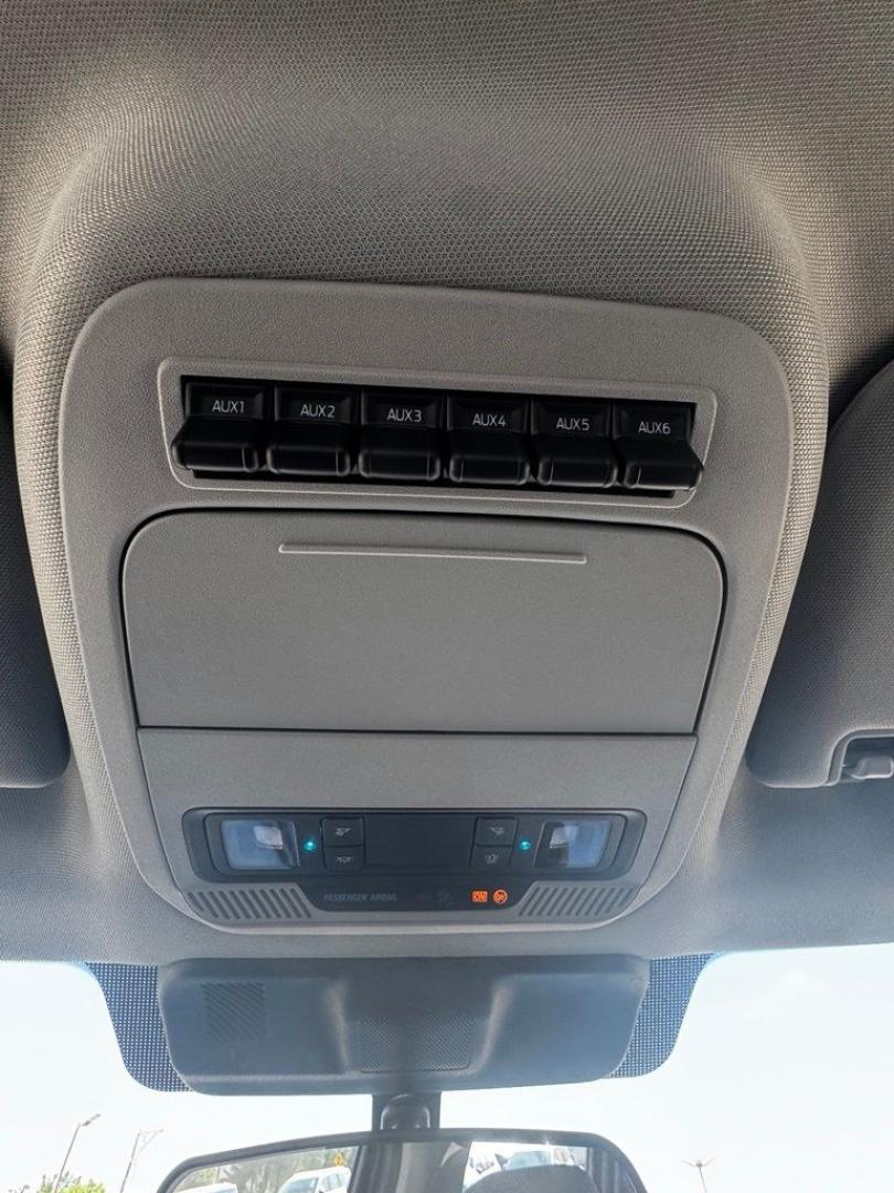 2026 Gray Metallic /Medium Dark Slate Ford F-350SD XL (1FT8W3BT3TE) with an Power Stroke 6.7L V8 DI 32V OHV Turbodiesel engine, Automatic transmission, located at 1105 E Mulberry, Kaufman, TX, 75142, (972) 962-2151, 32.589550, -96.300926 - Recent Arrival! $2,500 off MSRP!<br><br>4WD.<br>Carbonized Gray Metallic 2026 Ford F-350SD 4D Crew Cab XL 4WD 10-Speed Automatic Power Stroke 6.7L V8 DI 32V OHV Turbodiesel Price includes: $1000 - Retail Customer Cash. Exp. 09/30/2026 $1500 - Retail Customer Cash. Exp. 09/30/2026- Photo#19