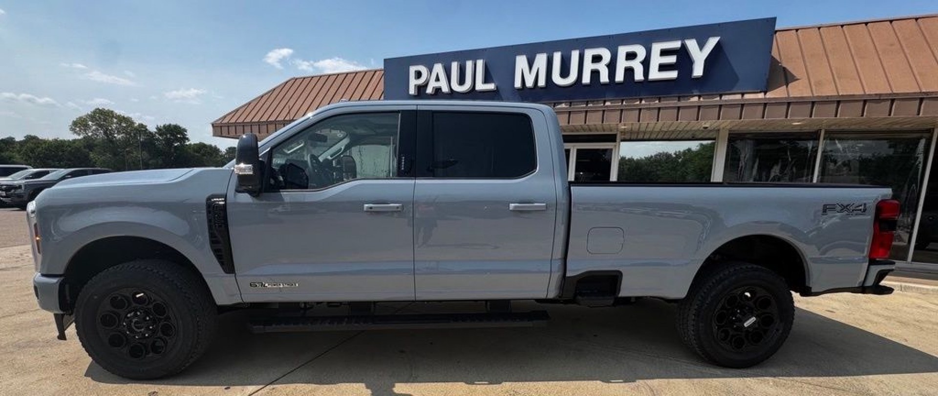2026 Gray Metallic /Black Onyx Ford F-350SD Lariat (1FT8W3BT5TE) with an Power Stroke 6.7L V8 DI 32V OHV Turbodiesel engine, Automatic transmission, located at 1105 E Mulberry, Kaufman, TX, 75142, (972) 962-2151, 32.589550, -96.300926 - Recent Arrival! $1,000 off MSRP!<br><br>4WD.<br>Glacier Gray Metallic TriCoat 2026 Ford F-350SD 4D Crew Cab Lariat 4WD 10-Speed Automatic Power Stroke 6.7L V8 DI 32V OHV Turbodiesel Price includes: $1000 - Retail Customer Cash. Exp. 09/30/2026- Photo#0