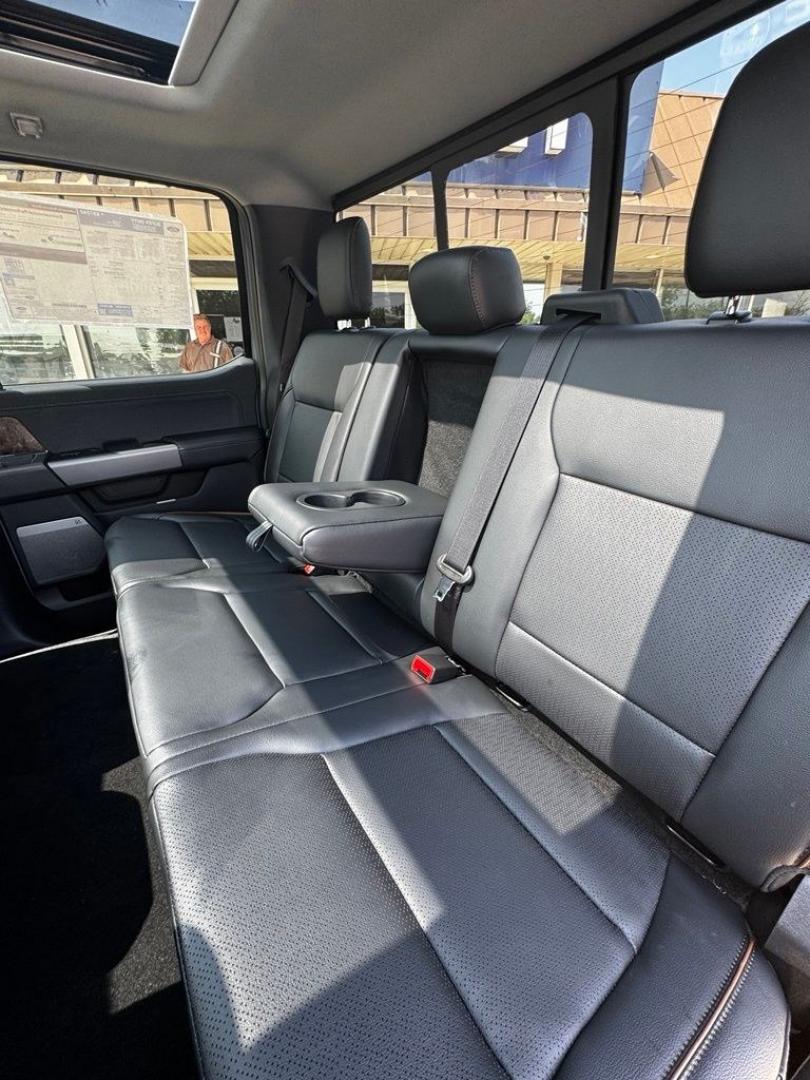 2026 Gray Metallic /Black Onyx Ford F-350SD Lariat (1FT8W3BT5TE) with an Power Stroke 6.7L V8 DI 32V OHV Turbodiesel engine, Automatic transmission, located at 1105 E Mulberry, Kaufman, TX, 75142, (972) 962-2151, 32.589550, -96.300926 - Recent Arrival! $1,000 off MSRP!<br><br>4WD.<br>Glacier Gray Metallic TriCoat 2026 Ford F-350SD 4D Crew Cab Lariat 4WD 10-Speed Automatic Power Stroke 6.7L V8 DI 32V OHV Turbodiesel Price includes: $1000 - Retail Customer Cash. Exp. 09/30/2026- Photo#33