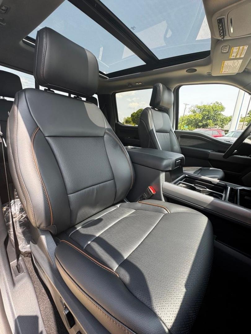 2026 Gray Metallic /Black Onyx Ford F-350SD Lariat (1FT8W3BT5TE) with an Power Stroke 6.7L V8 DI 32V OHV Turbodiesel engine, Automatic transmission, located at 1105 E Mulberry, Kaufman, TX, 75142, (972) 962-2151, 32.589550, -96.300926 - Recent Arrival! $1,000 off MSRP!<br><br>4WD.<br>Glacier Gray Metallic TriCoat 2026 Ford F-350SD 4D Crew Cab Lariat 4WD 10-Speed Automatic Power Stroke 6.7L V8 DI 32V OHV Turbodiesel Price includes: $1000 - Retail Customer Cash. Exp. 09/30/2026- Photo#37