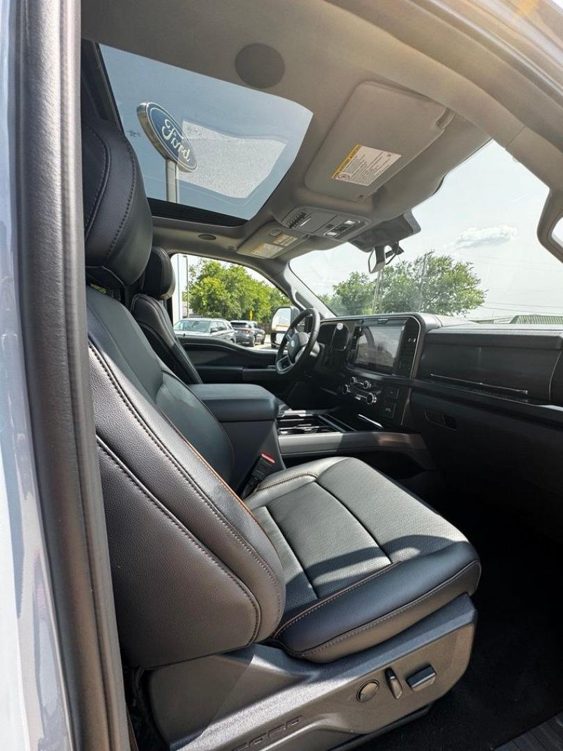2026 Gray Metallic /Black Onyx Ford F-350SD Lariat (1FT8W3BT5TE) with an Power Stroke 6.7L V8 DI 32V OHV Turbodiesel engine, Automatic transmission, located at 1105 E Mulberry, Kaufman, TX, 75142, (972) 962-2151, 32.589550, -96.300926 - Recent Arrival! $1,000 off MSRP!<br><br>4WD.<br>Glacier Gray Metallic TriCoat 2026 Ford F-350SD 4D Crew Cab Lariat 4WD 10-Speed Automatic Power Stroke 6.7L V8 DI 32V OHV Turbodiesel Price includes: $1000 - Retail Customer Cash. Exp. 09/30/2026- Photo#39