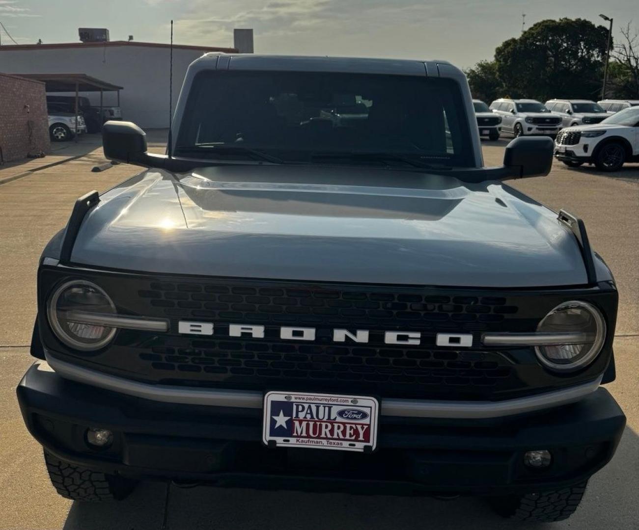 2026 Avalanche /Black Onyx Ford Bronco Outer Banks (1FMEE8BP6TL) with an 2.7L EcoBoost V6 engine, Automatic transmission, located at 1105 E Mulberry, Kaufman, TX, 75142, (972) 962-2151, 32.589550, -96.300926- Photo#4