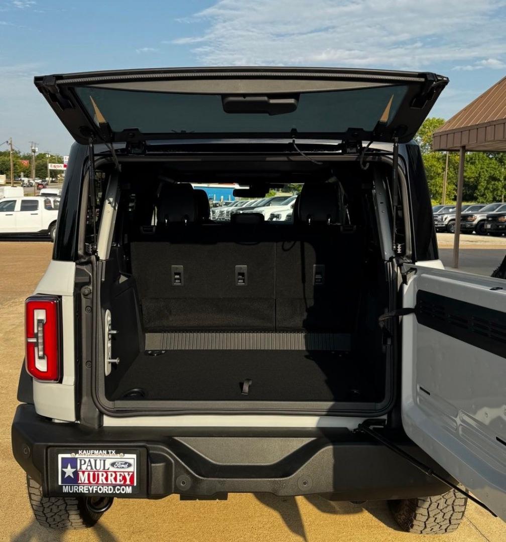 2026 Avalanche /Black Onyx Ford Bronco Outer Banks (1FMEE8BP6TL) with an 2.7L EcoBoost V6 engine, Automatic transmission, located at 1105 E Mulberry, Kaufman, TX, 75142, (972) 962-2151, 32.589550, -96.300926- Photo#7