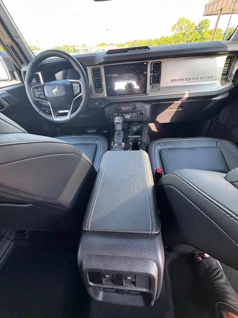 2026 Avalanche /Black Onyx Ford Bronco Outer Banks (1FMEE8BP6TL) with an 2.7L EcoBoost V6 engine, Automatic transmission, located at 1105 E Mulberry, Kaufman, TX, 75142, (972) 962-2151, 32.589550, -96.300926- Photo#14