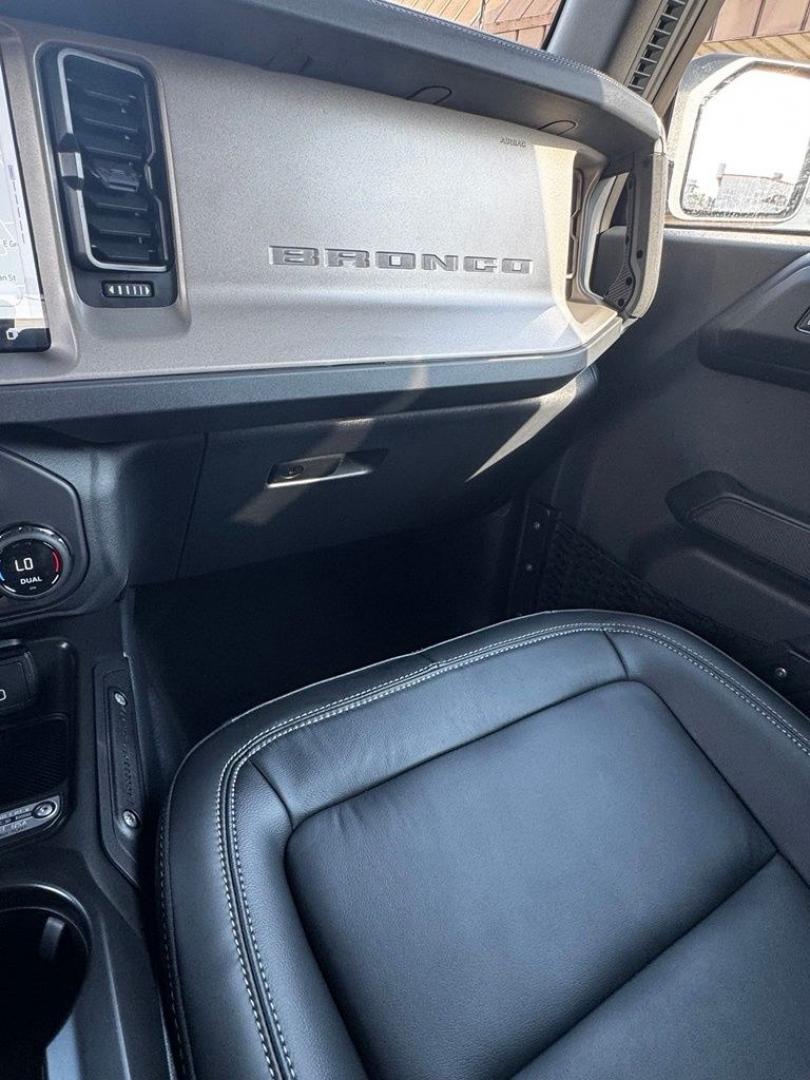 2026 Avalanche /Black Onyx Ford Bronco Outer Banks (1FMEE8BP6TL) with an 2.7L EcoBoost V6 engine, Automatic transmission, located at 1105 E Mulberry, Kaufman, TX, 75142, (972) 962-2151, 32.589550, -96.300926- Photo#30